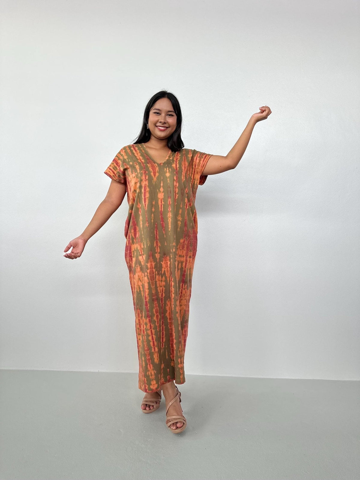 Mala Handworks Alisa Petite Cotton Kaftan in Olive and Orange Tie Dye