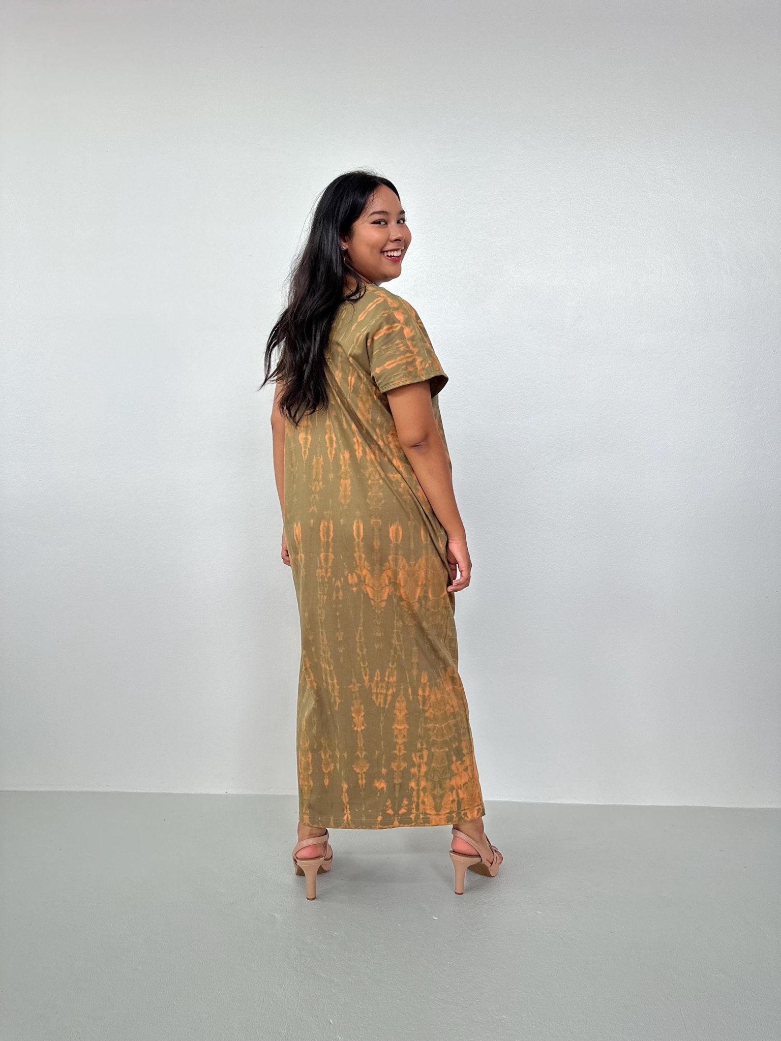Mala Handworks Alisa Petite Cotton Kaftan in Olive Tie Dye