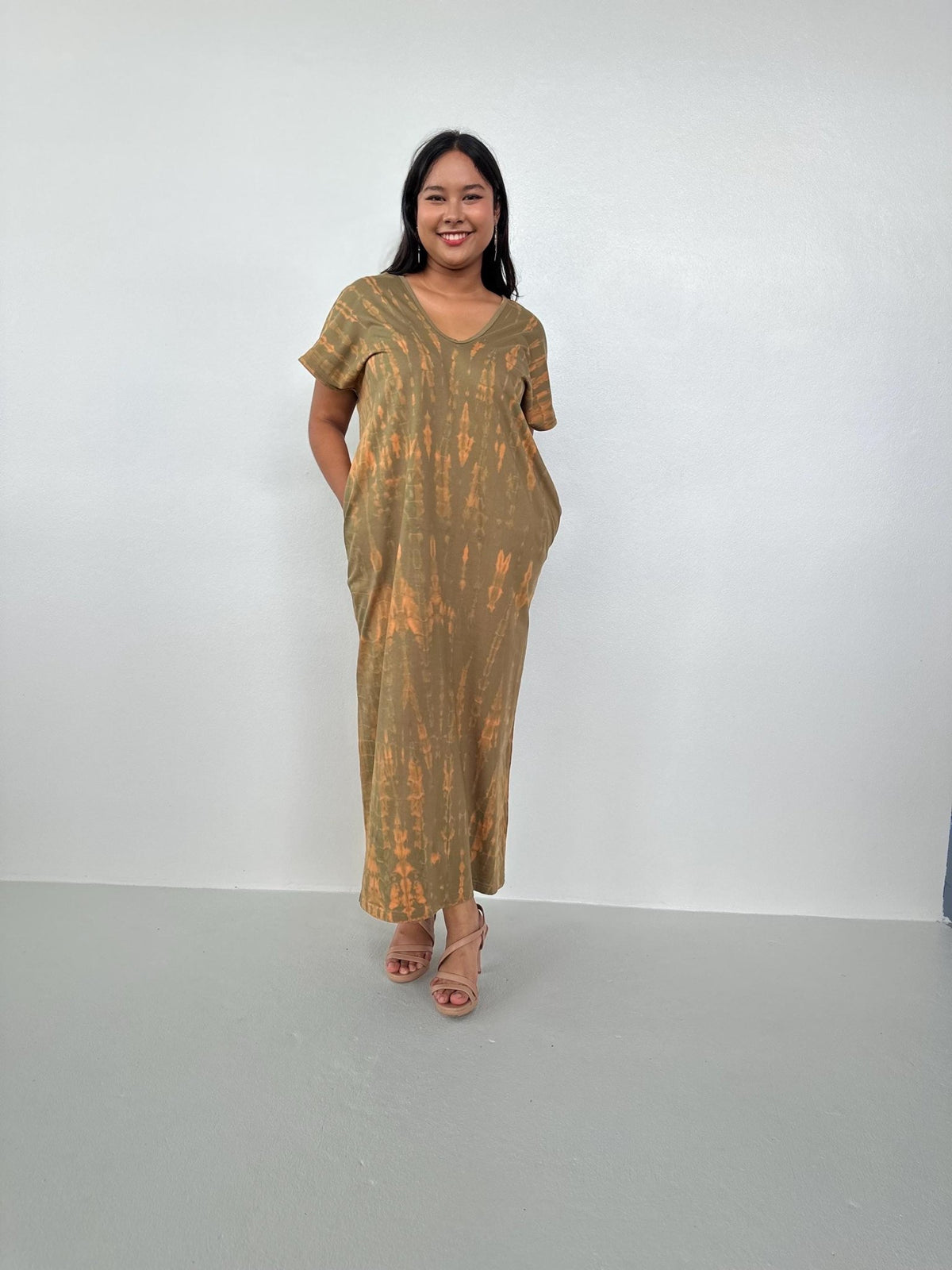 Mala Handworks Alisa Petite Cotton Kaftan in Olive Tie Dye