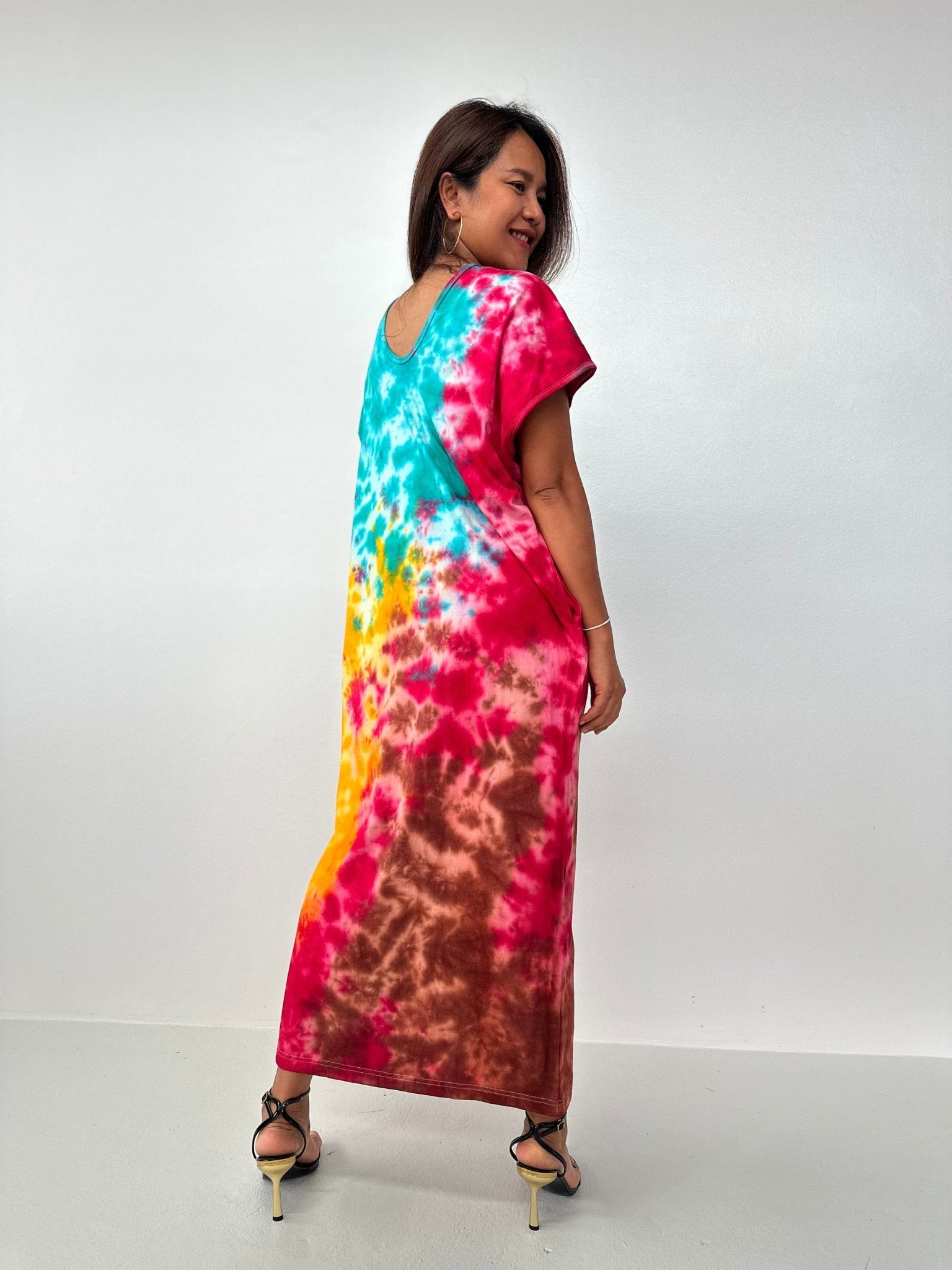 Mala Handworks Alisa Petite Cotton Kaftan in Rainbow Aurora Tie Dye