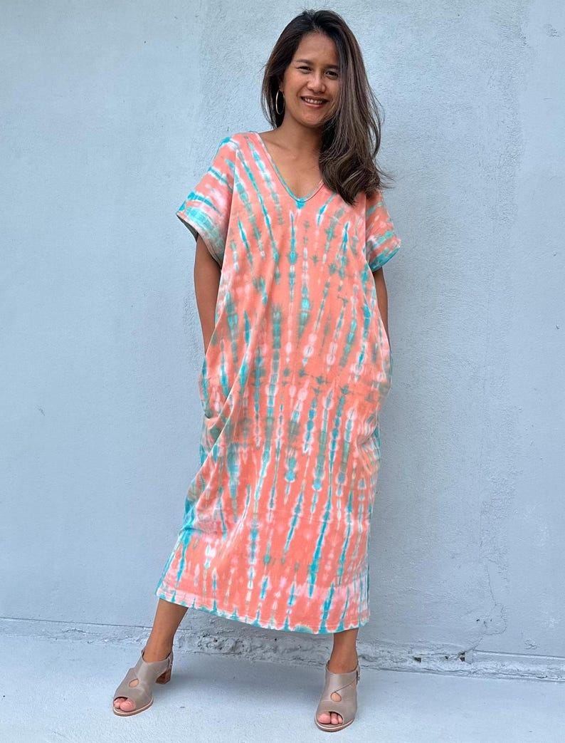Mala Handworks Alisa Petite Cotton Kaftan in Salmon and Aqua Tie Dye