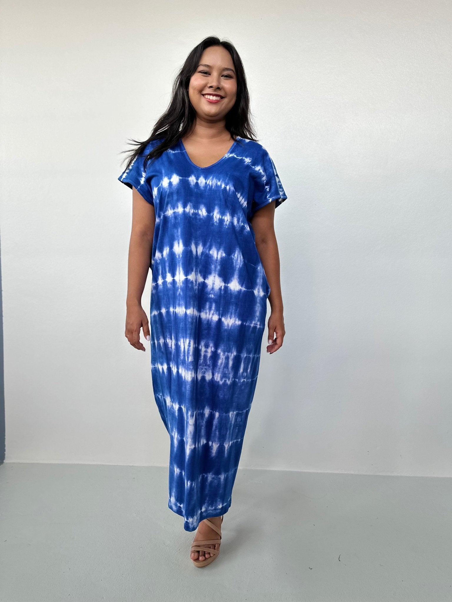 Mala Handworks Alisa Petite Cotton Kaftan in Sapphire Tie Dye