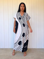 Mala Handworks Alisa Petite Cotton Kaftan in White with Hand-Painted Batik Design