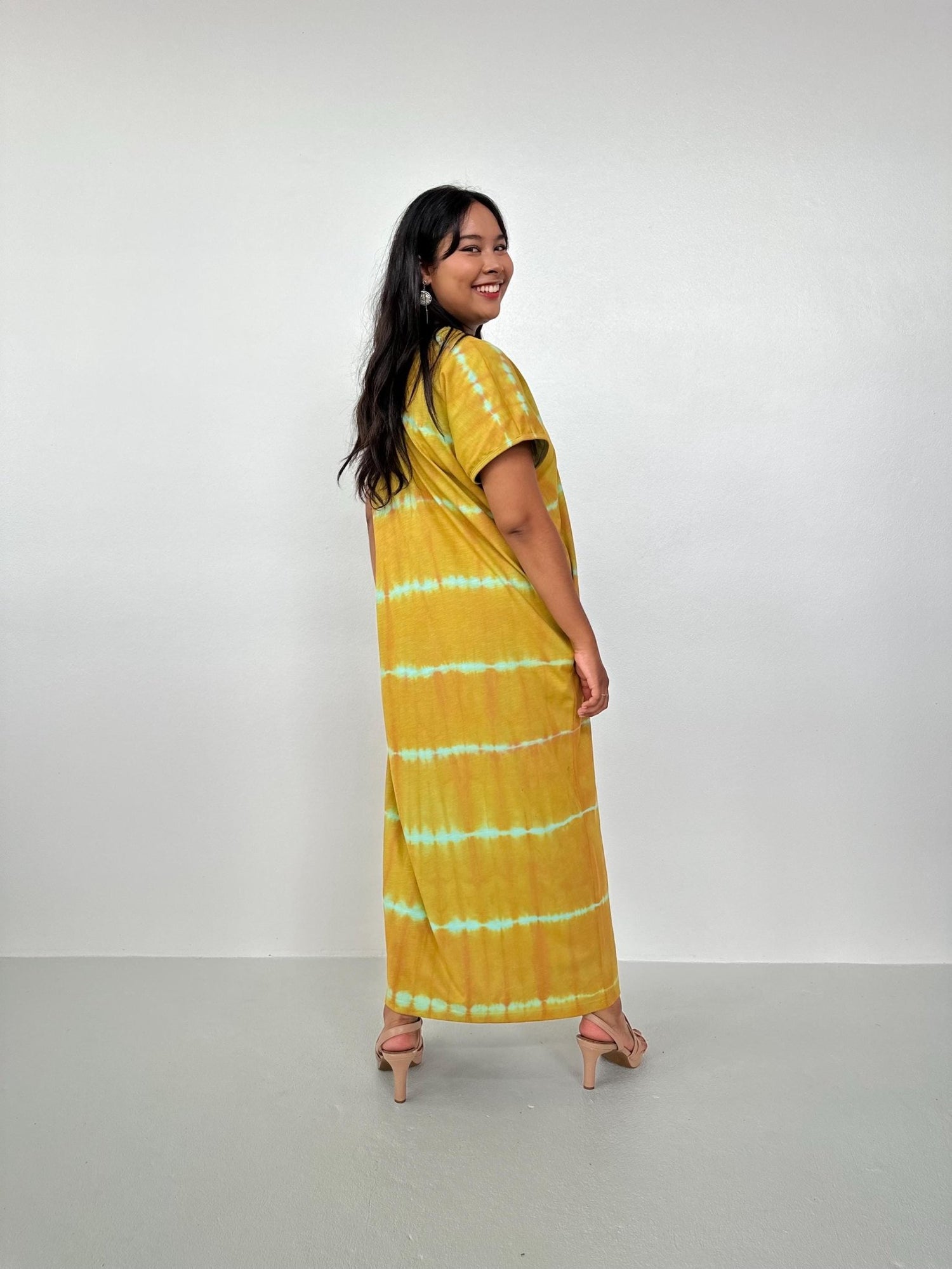Mala Handworks Alisa Petite Cotton Kaftan in Yellow Tie Dye