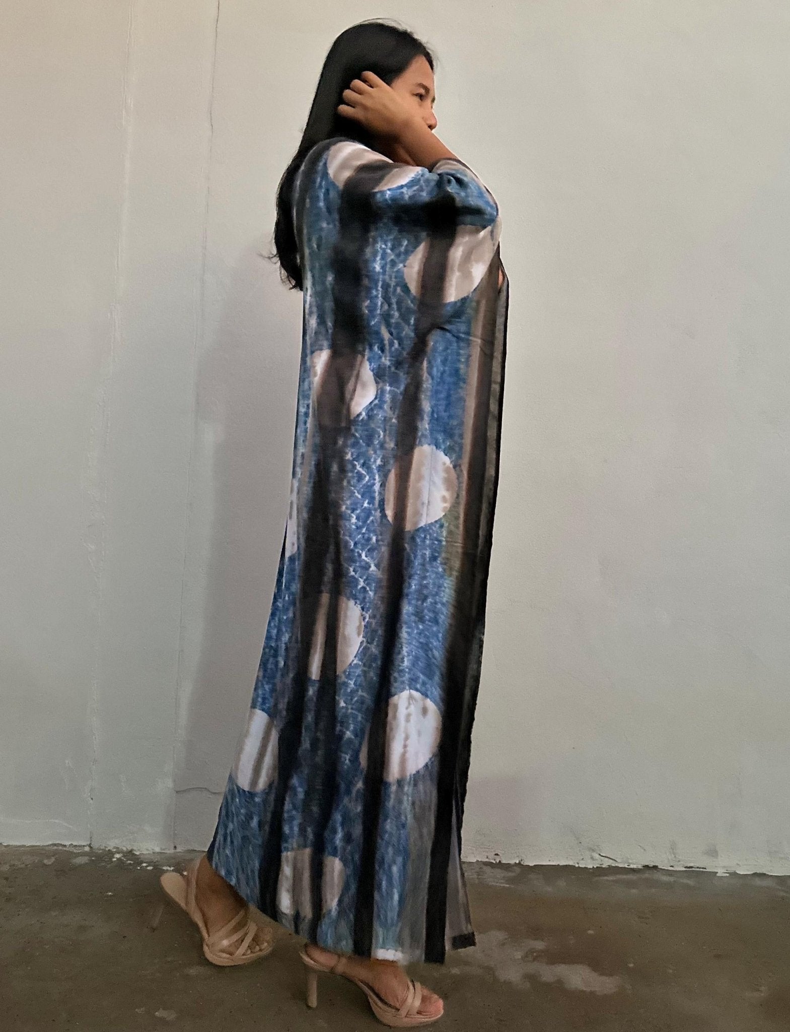 Mala Handworks Amina Hand-Painted Kaftan - Blueberry Blue and Black Abstract Pattern