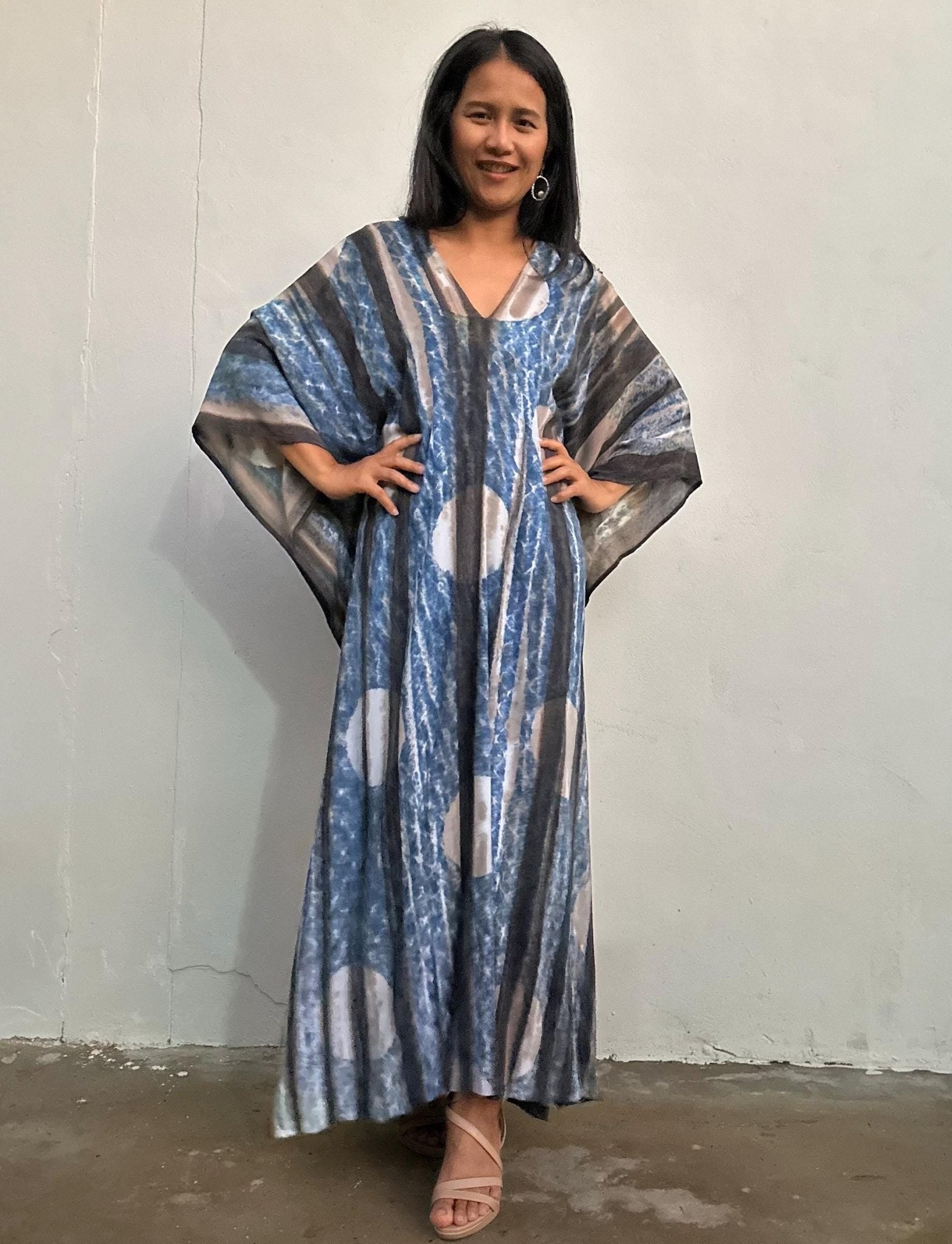 Mala Handworks Amina Hand-Painted Kaftan - Blueberry Blue and Black Abstract Pattern