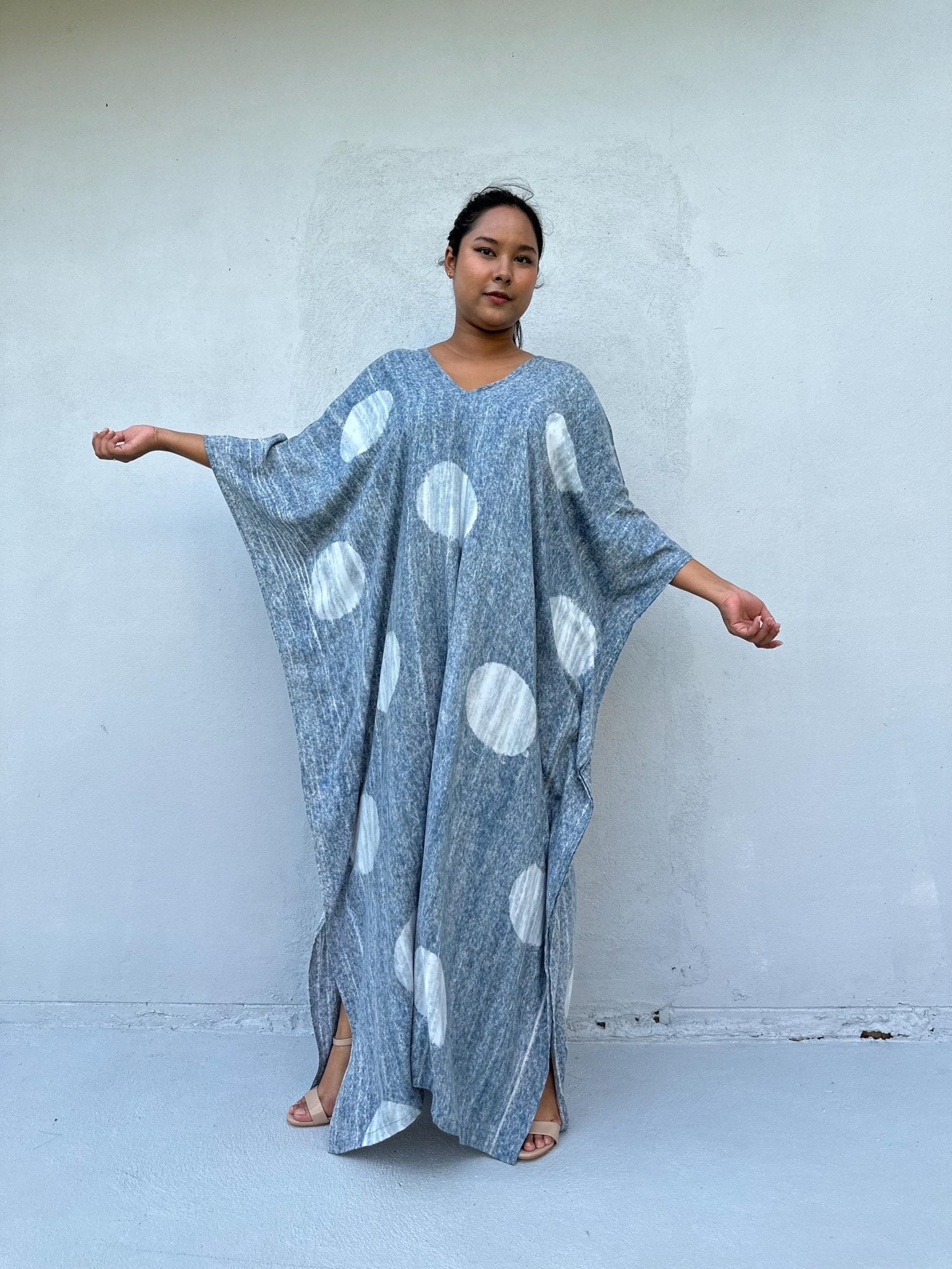 Mala Handworks Amina Hand-Painted Kaftan - Mist Polka Dot Pattern