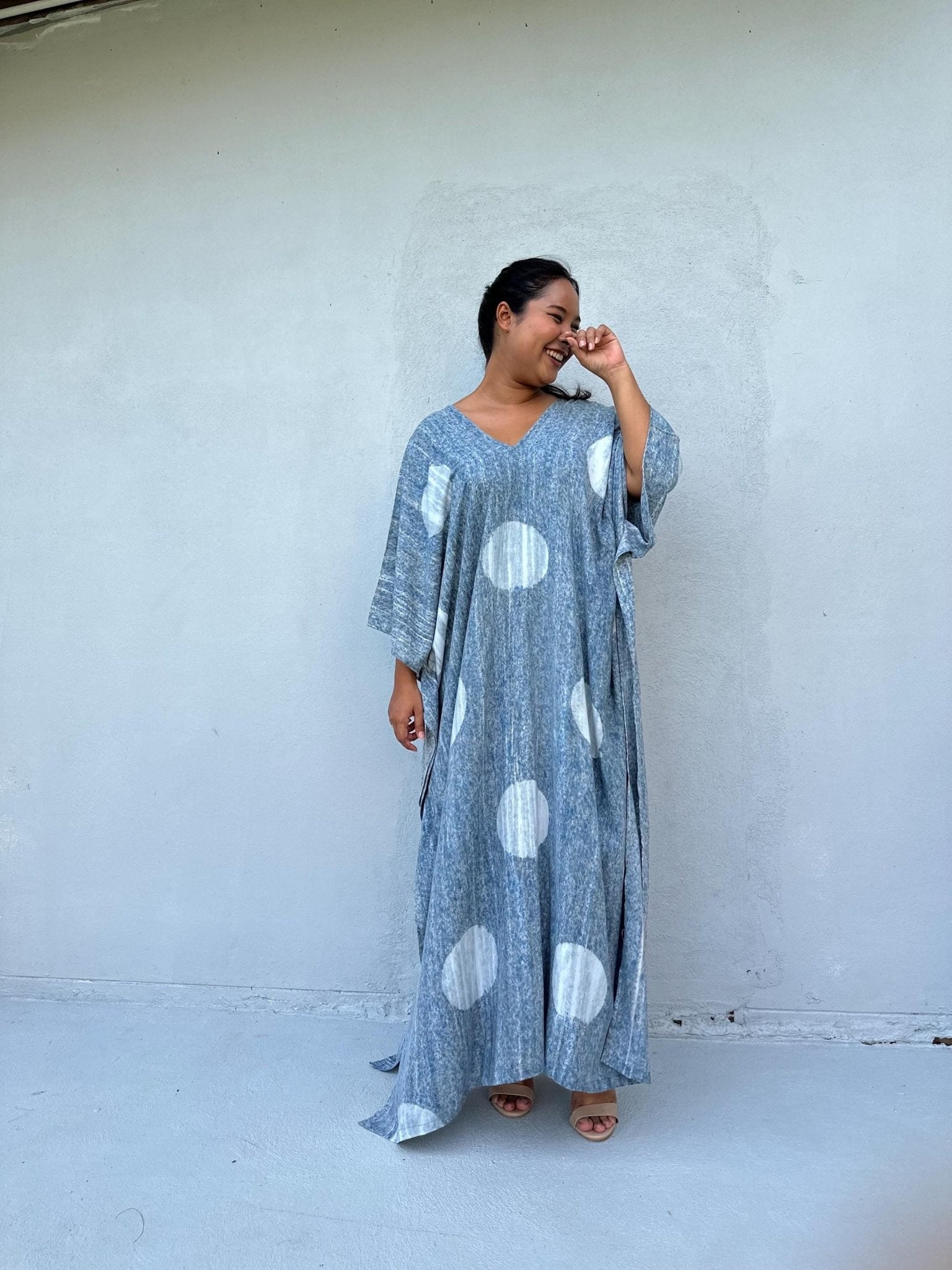 Mala Handworks Amina Hand-Painted Kaftan - Mist Polka Dot Pattern