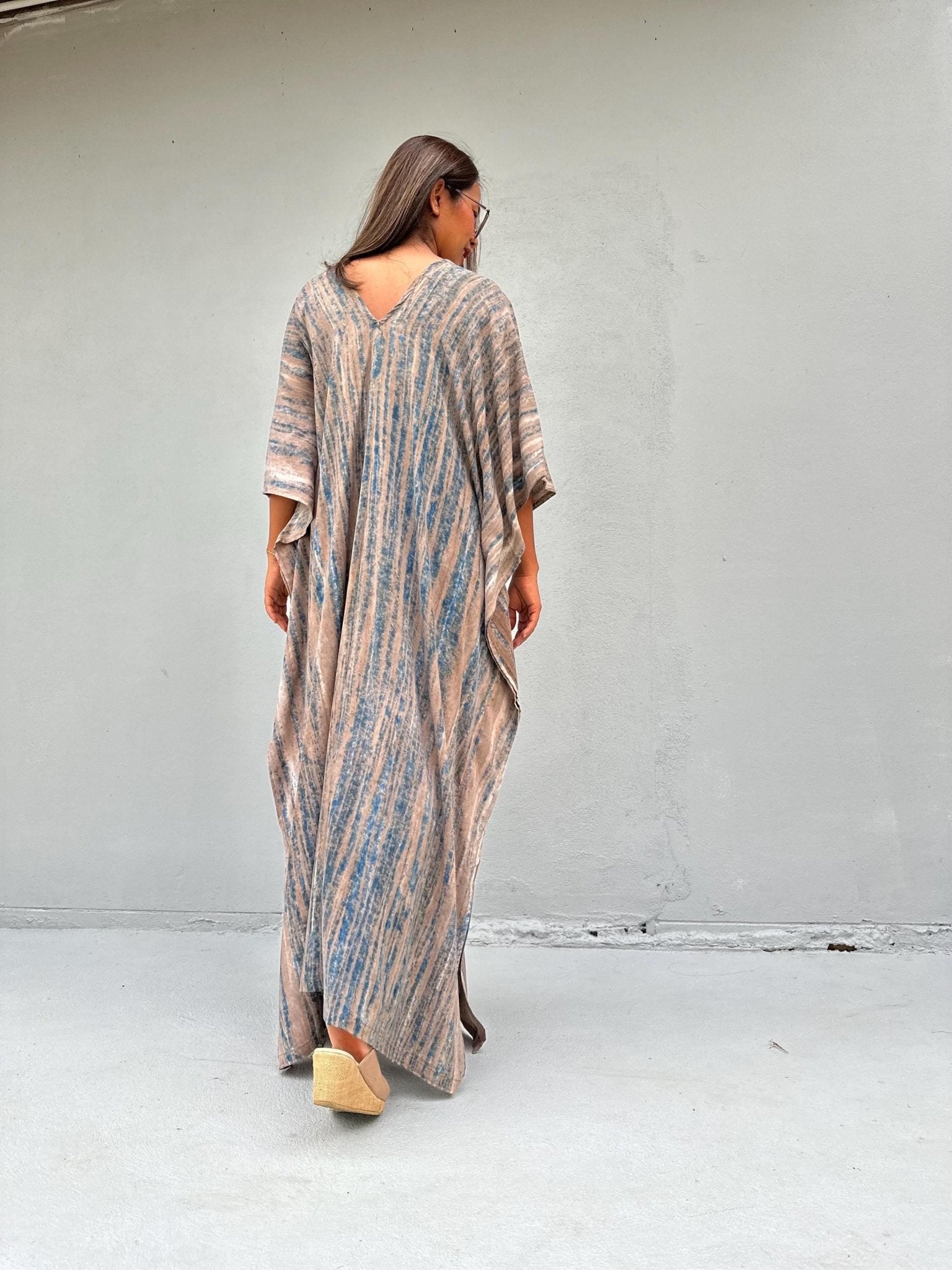 Mala Handworks Amina Hand-Painted Kaftan - Tan Abstract Pattern