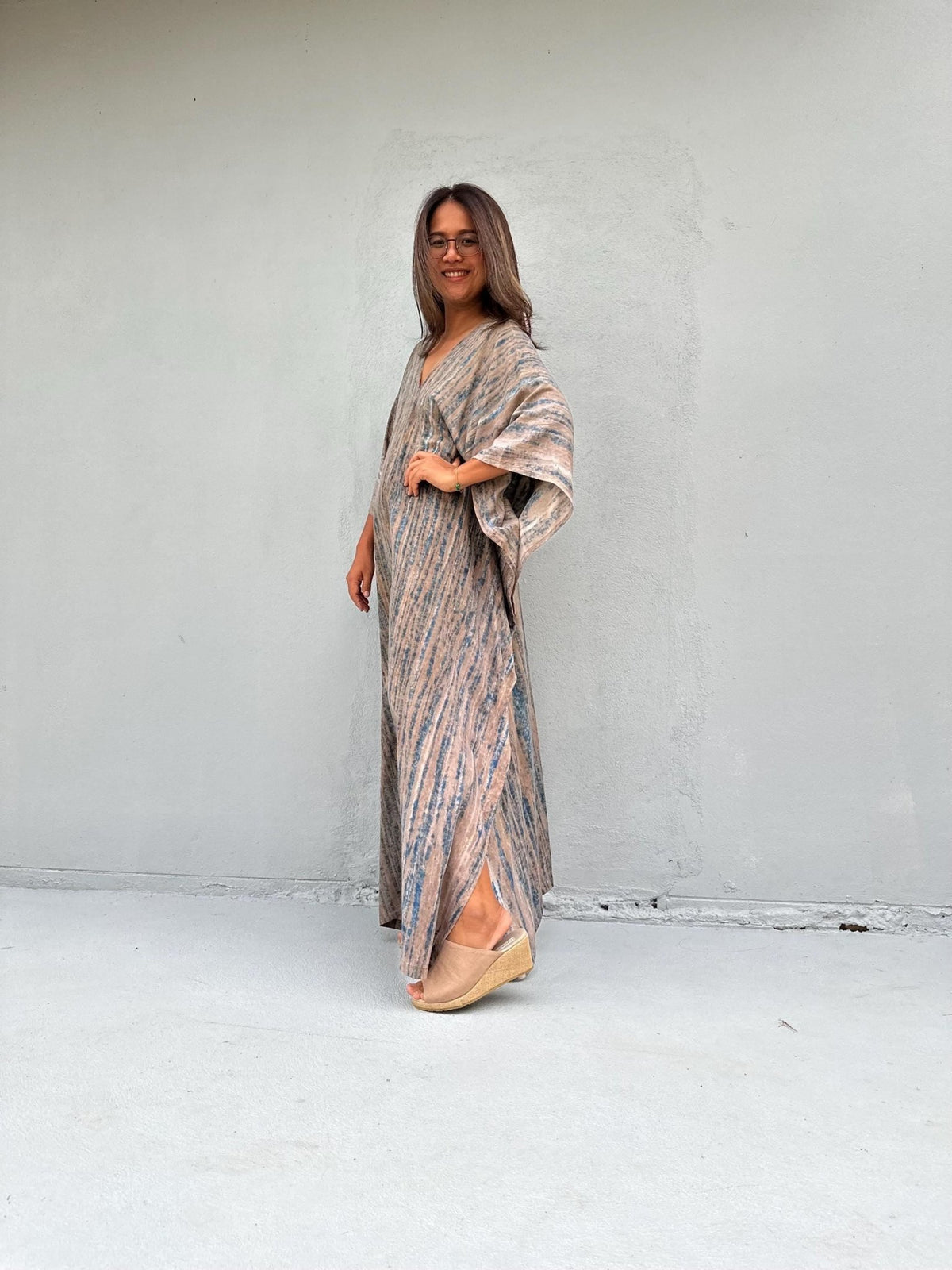 Mala Handworks Amina Hand-Painted Kaftan - Tan Abstract Pattern