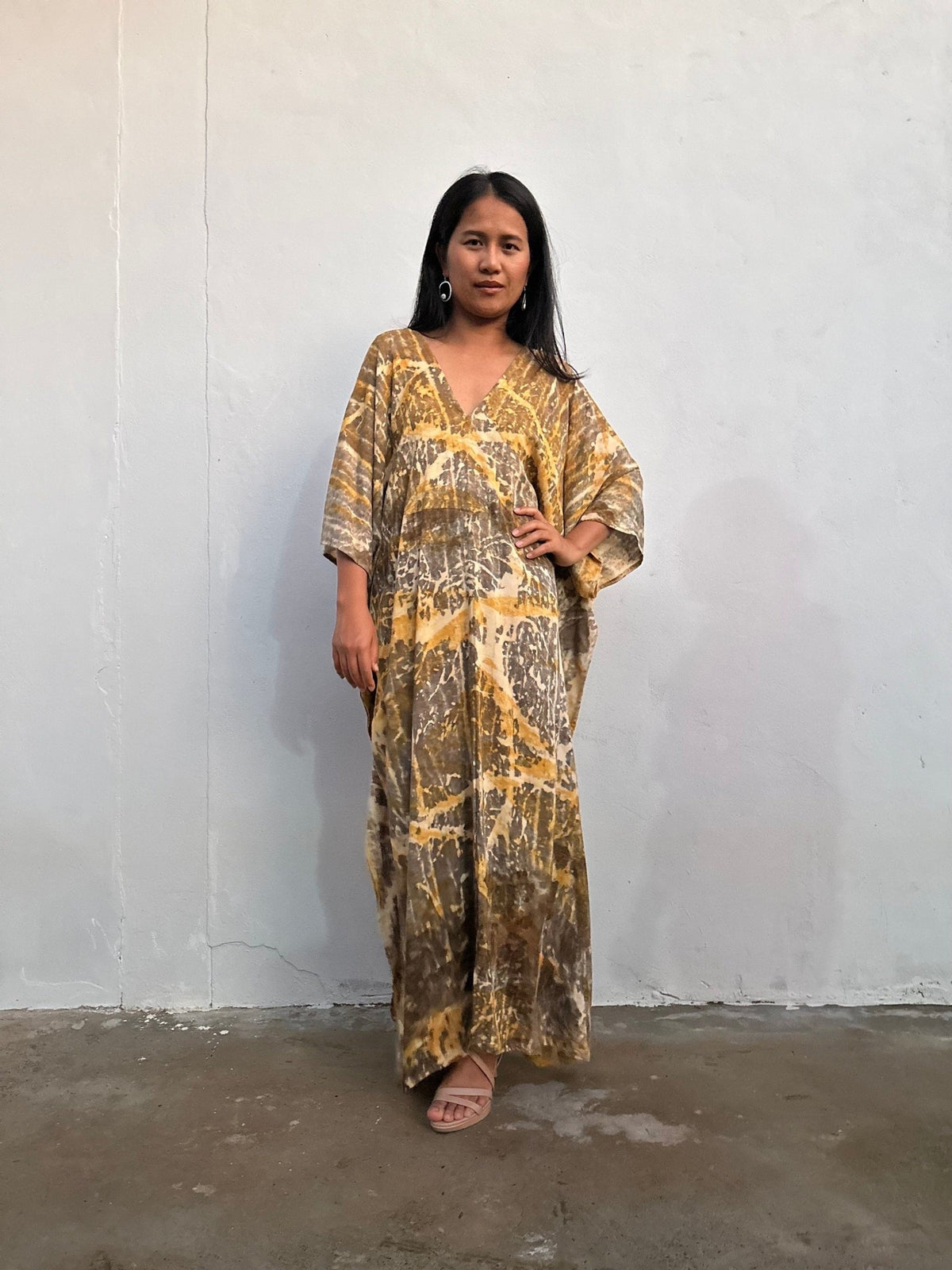 Mala Handworks Amina Hand-Painted Kaftan - Yellow and Tan Abstract Pattern