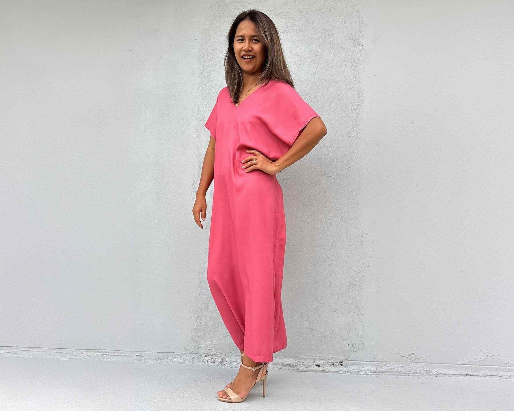 Mala Handworks Callie Petite Kaftan in Fuchsia