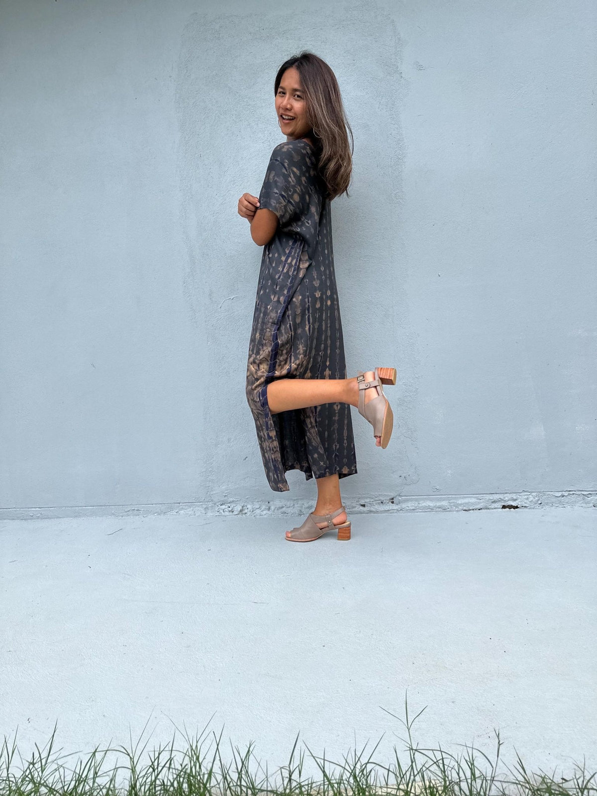 Mala Handworks Callie Petite Kaftan in Gray Tie Dye