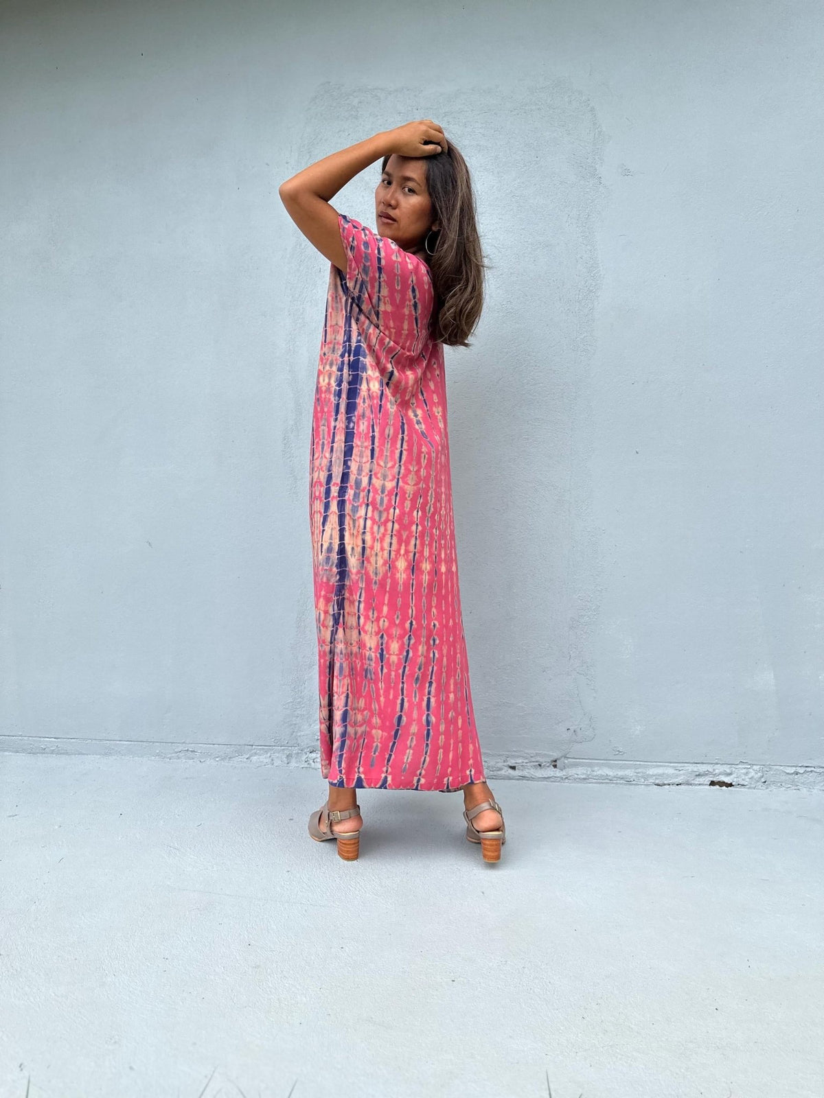 Mala Handworks Callie Petite Kaftan in Pink Tie Dye
