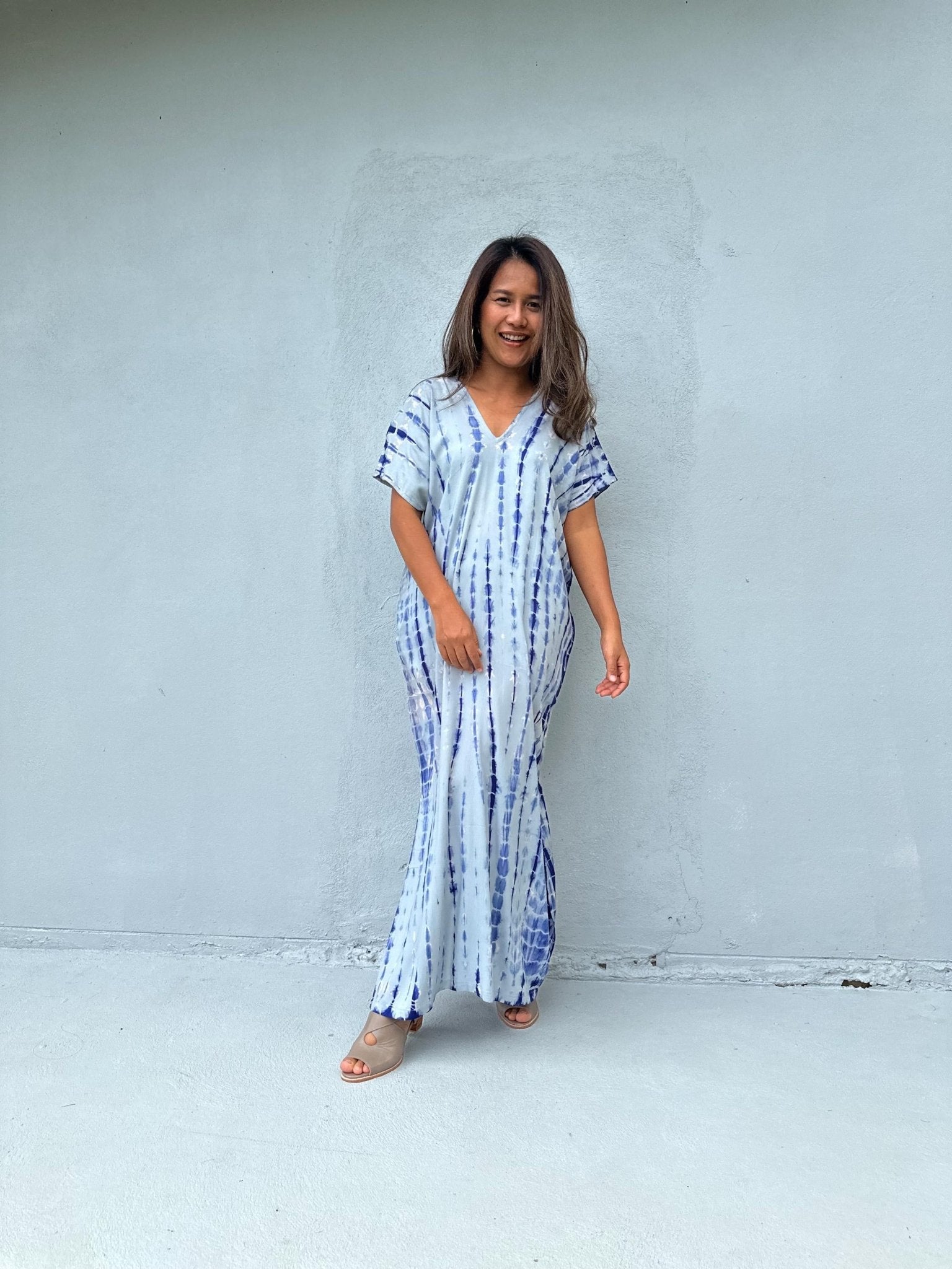 Mala Handworks Callie Petite Kaftan in White and Blue Tie Dye