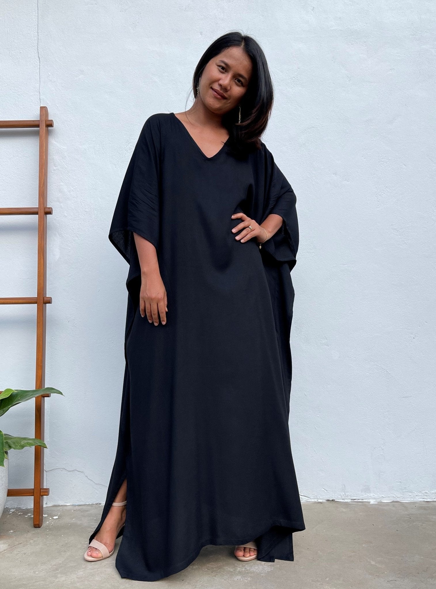 MALA handworks Eva Kaftan in Black