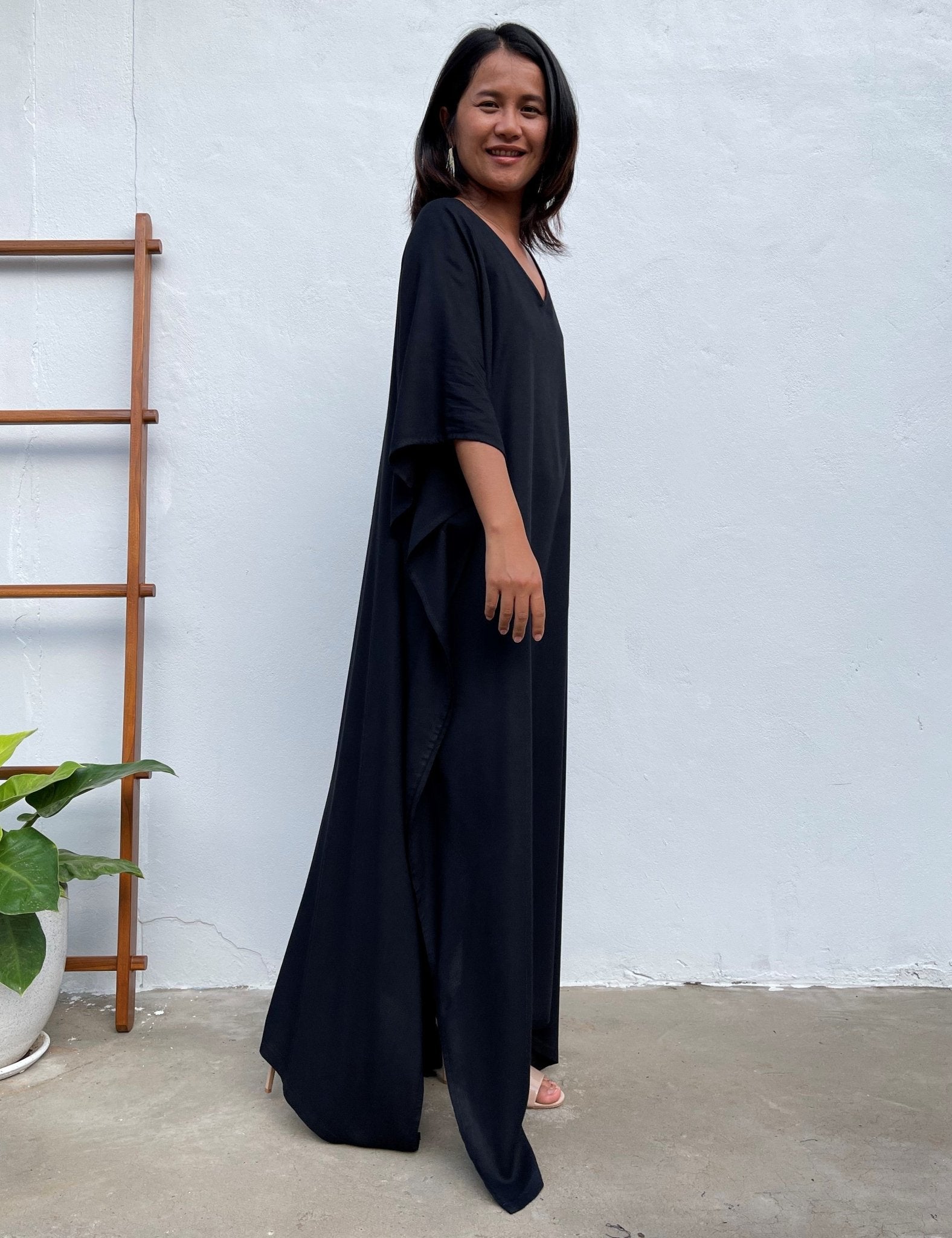 MALA handworks Eva Kaftan in Black