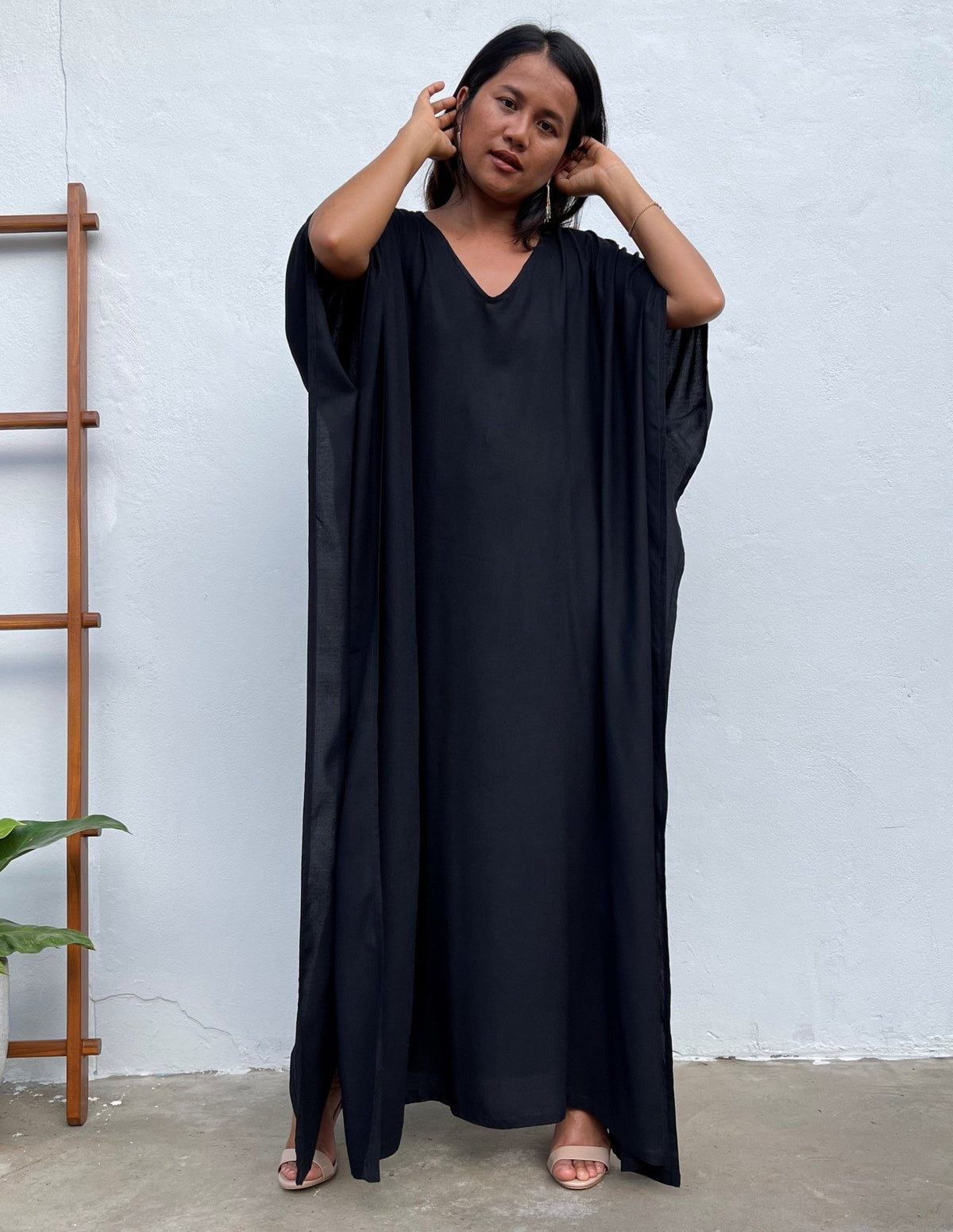 MALA handworks Eva Kaftan in Black