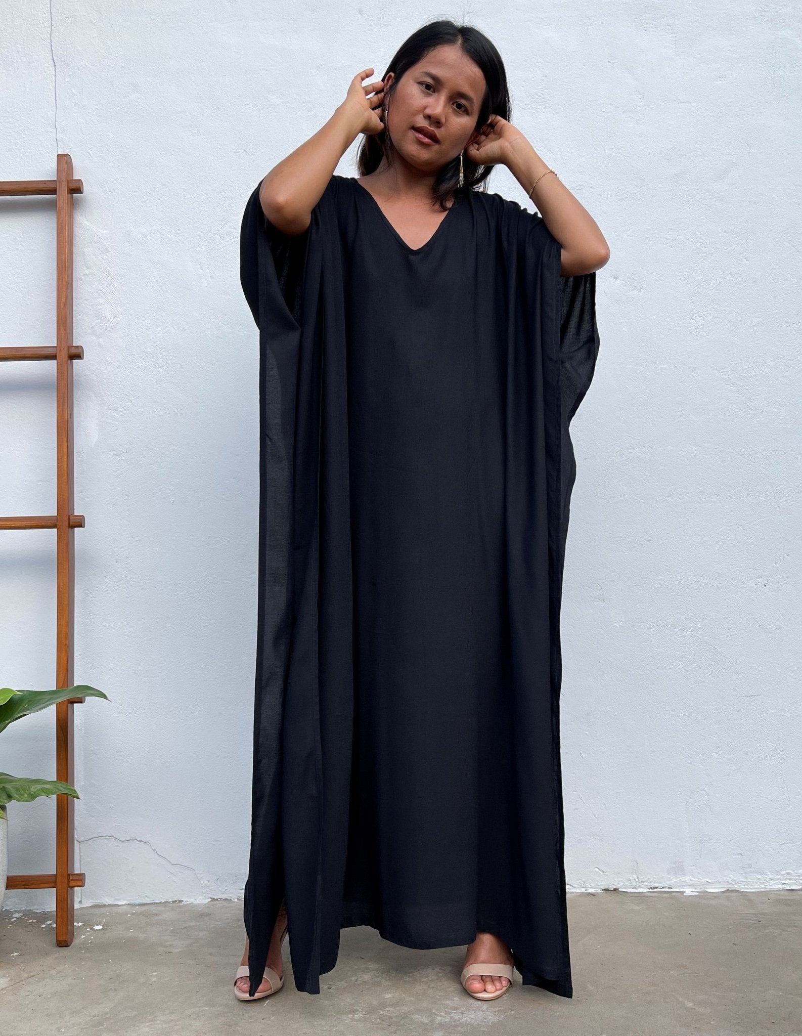 MALA handworks Eva Kaftan in Black