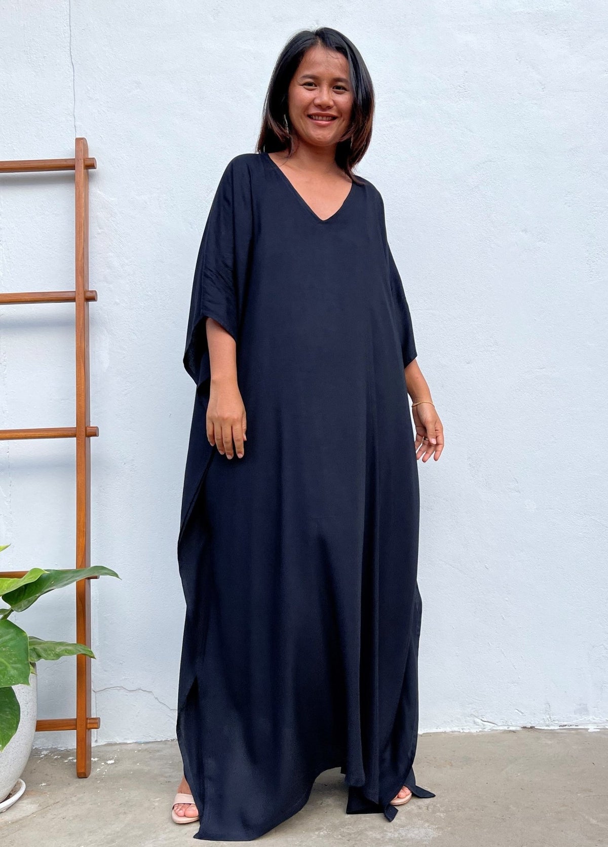 MALA handworks Eva Kaftan in Black