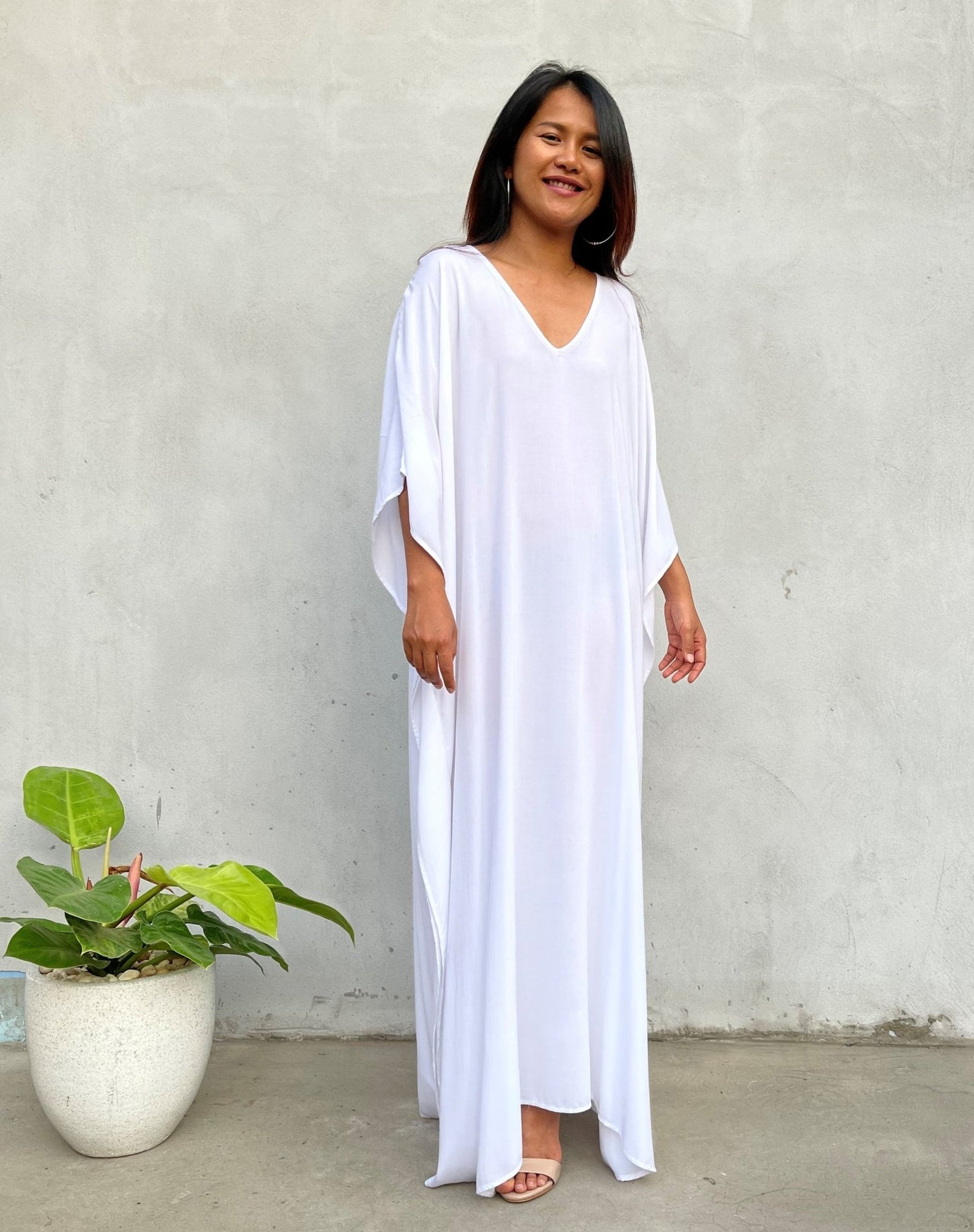 MALA handworks Eva Kaftan in White
