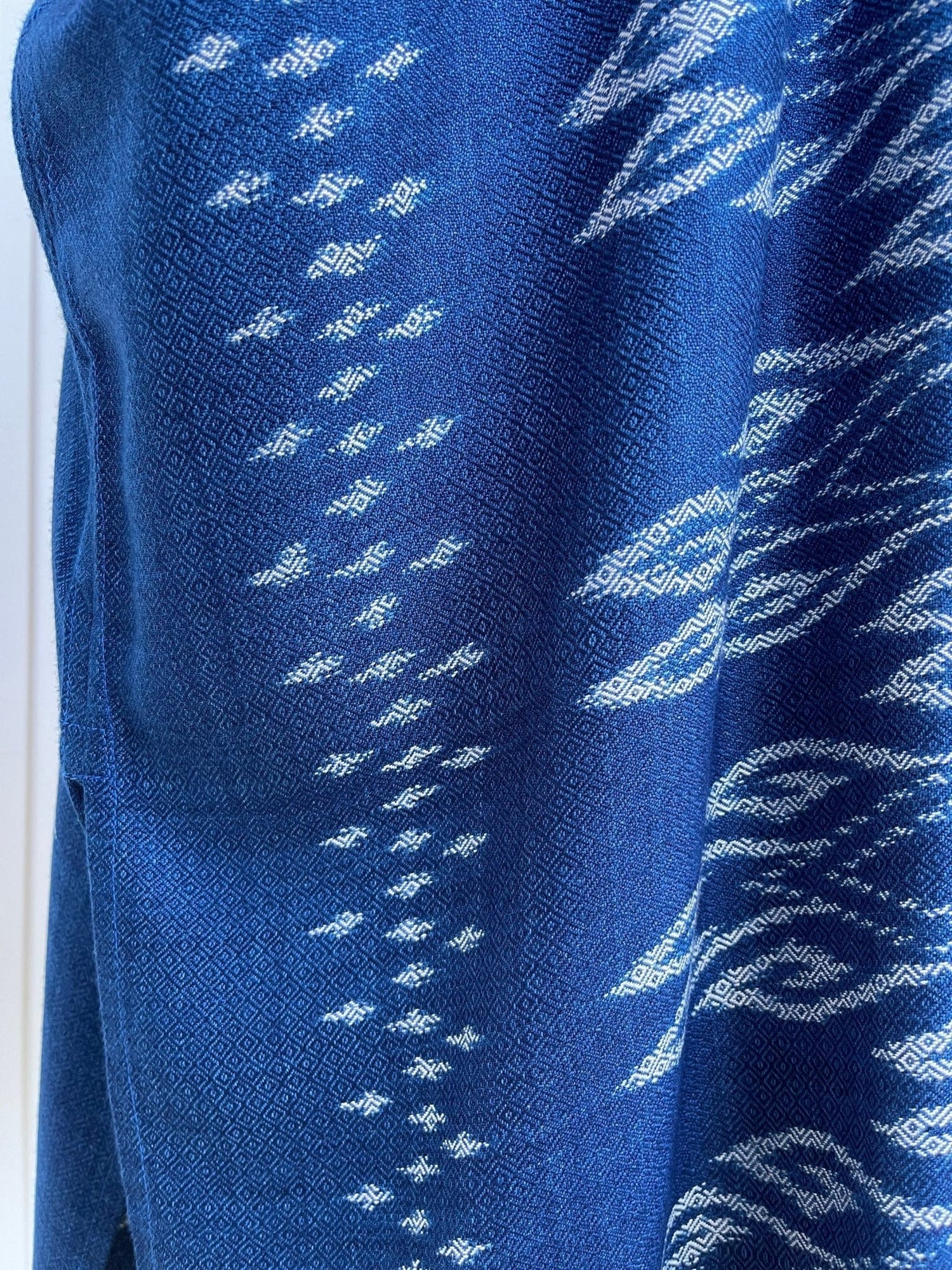 MALA handworks  Ikat Hand Woven Pattern Kaftan in Indigo Blue with White and Organic Dye