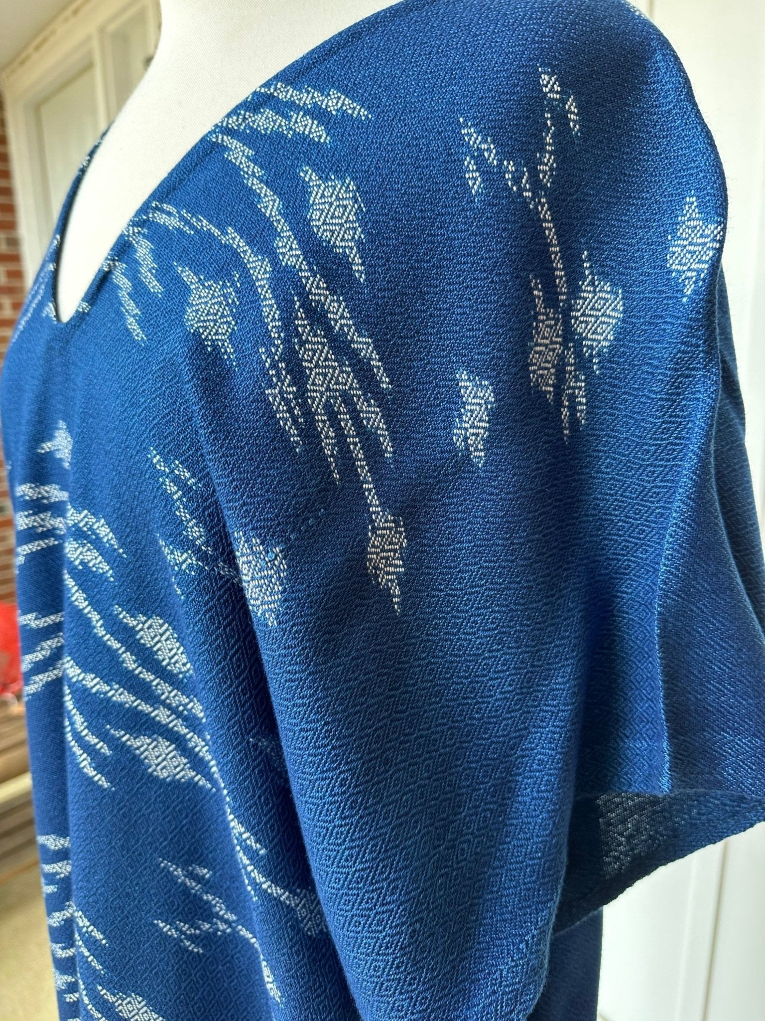 MALA handworks  Ikat Hand Woven Pattern Kaftan in Indigo Blue with White and Organic Dye