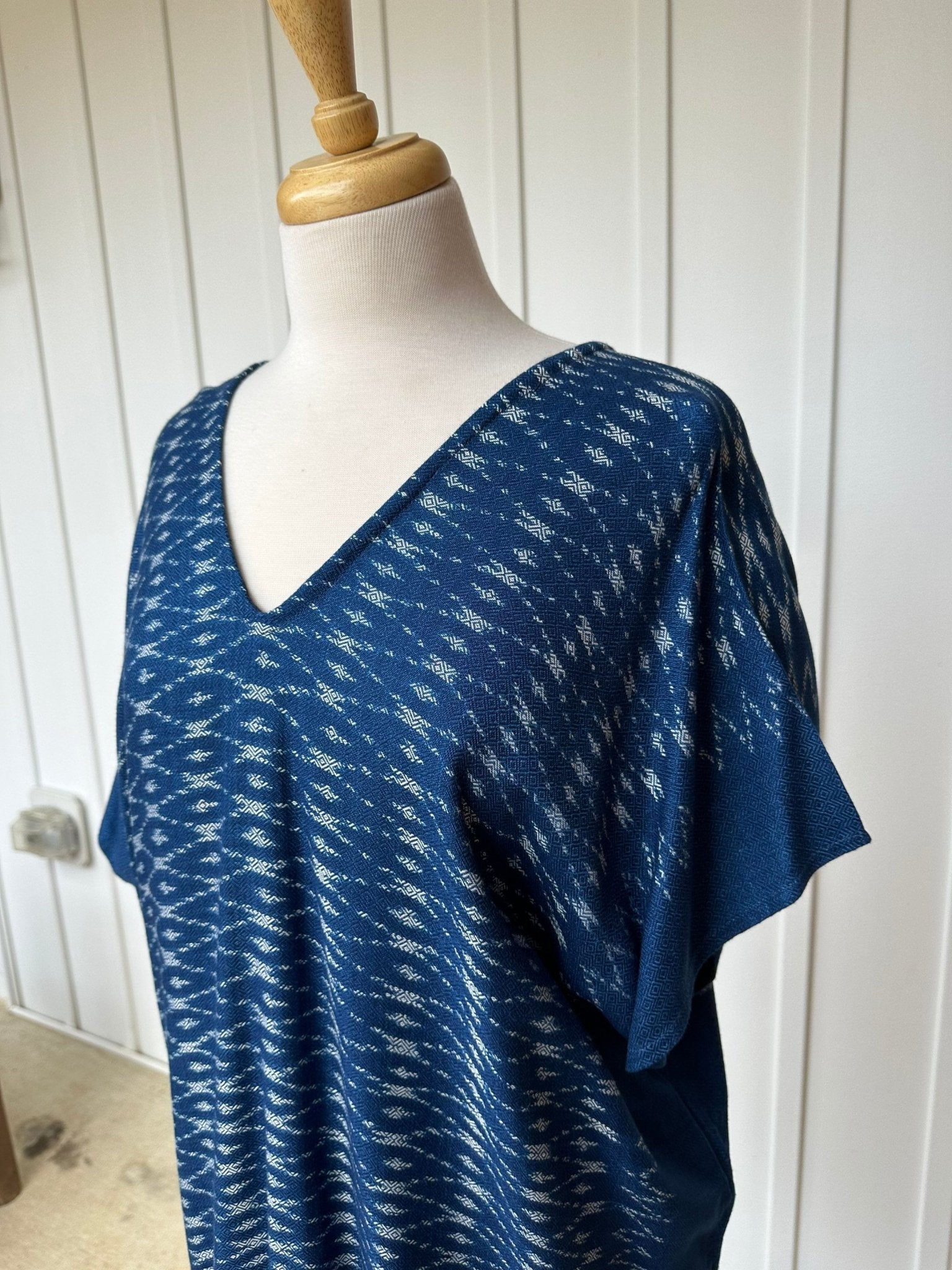 MALA handworks  Ikat Hand Woven Pattern Kaftan in Indigo Blue with White and Organic Dye