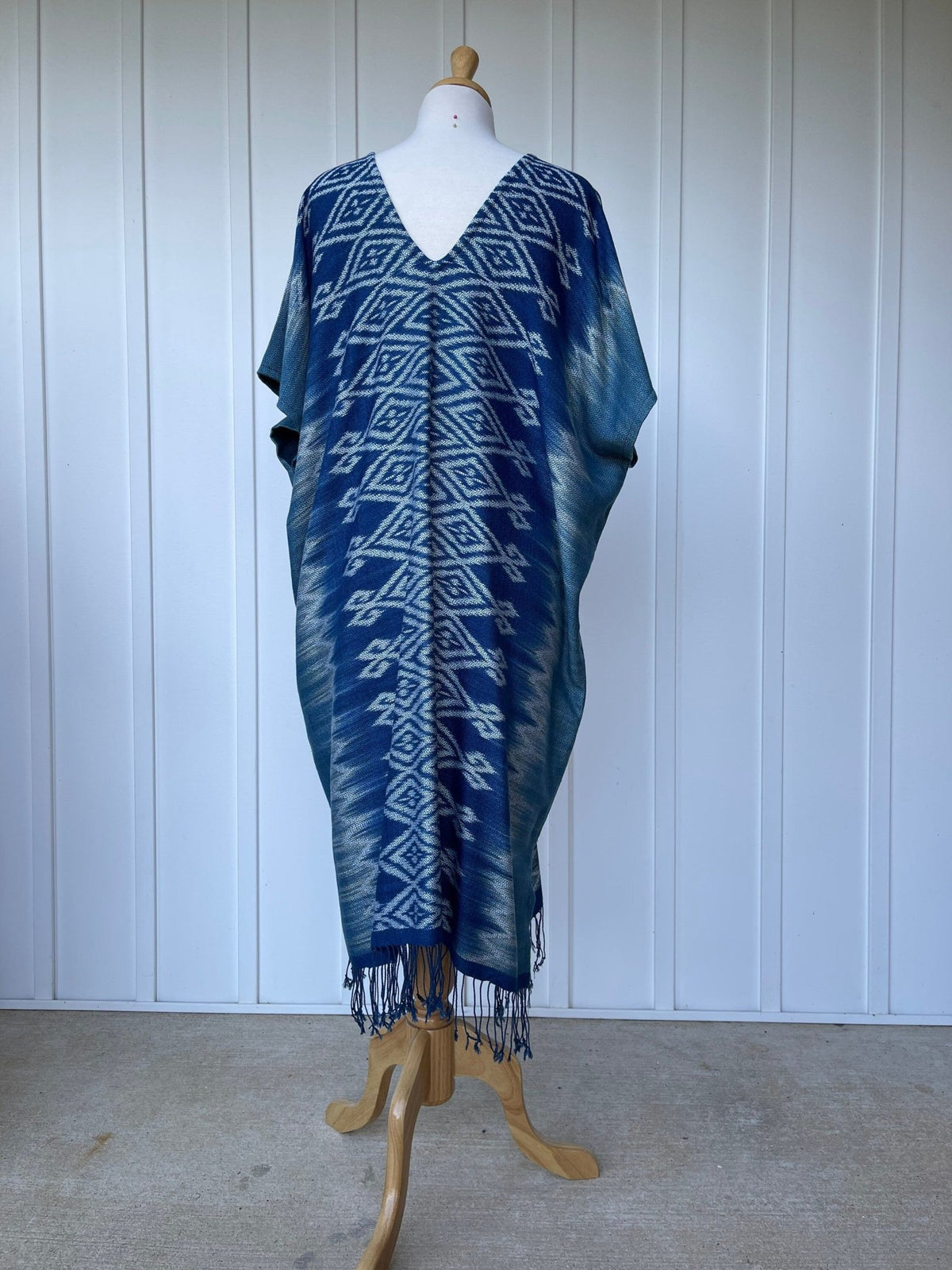 MALA handworks  Ikat Hand Woven Pattern Kaftan in Indigo Blue with White and Organic Dye