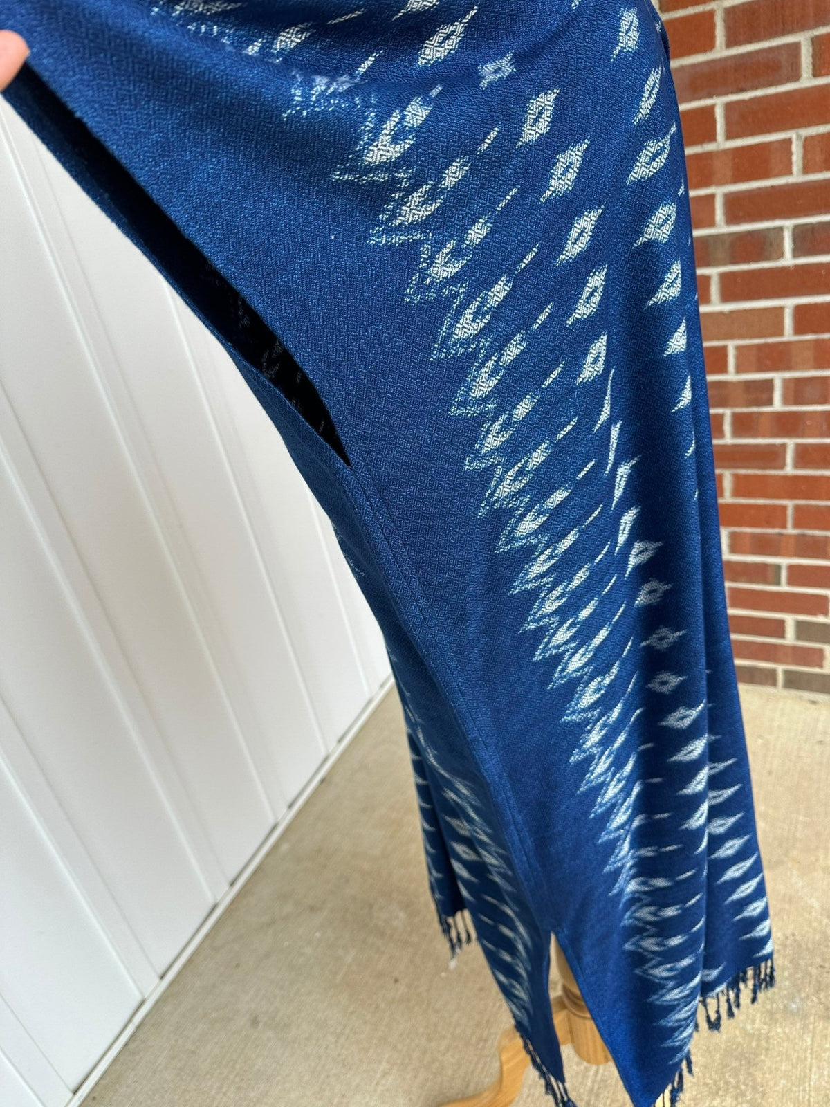 MALA handworks  Ikat Hand Woven Pattern Kaftan in Indigo Blue with White and Pink Organic Dye