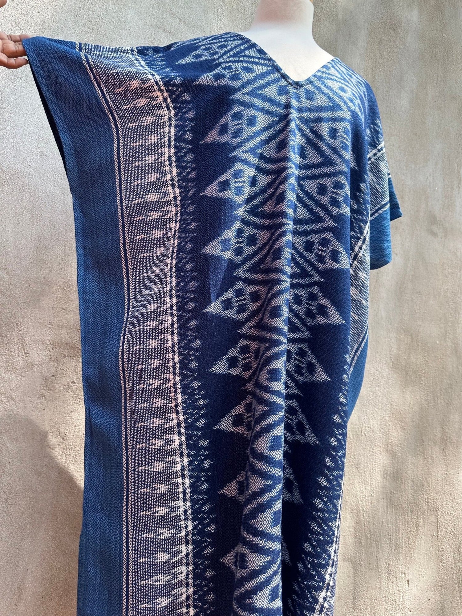 MALA handworks  Ikat Hand Woven Pattern Kaftan in Indigo Blue with White