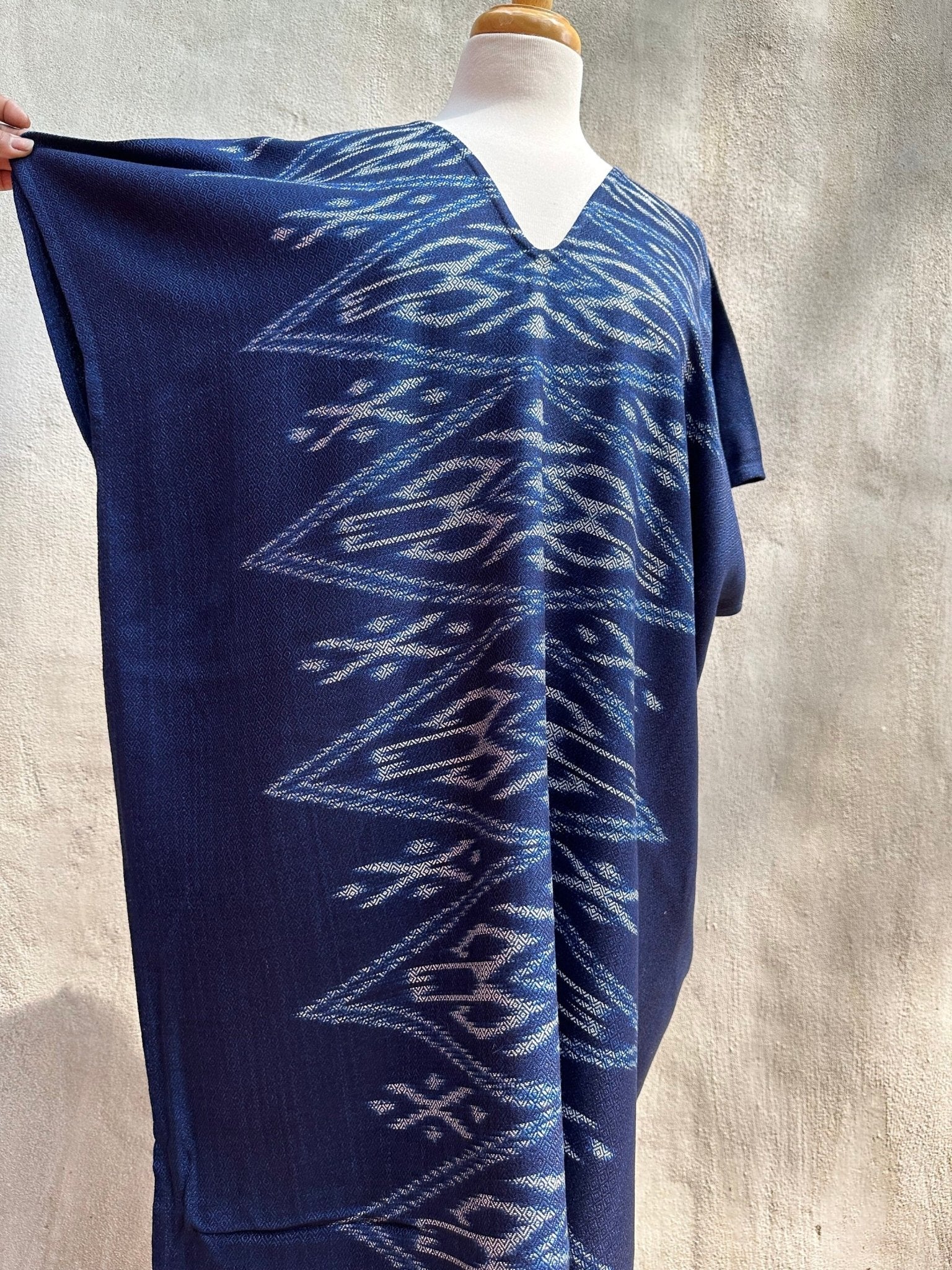 MALA handworks  Ikat Hand Woven Pattern Kaftan in Indigo Blue with White