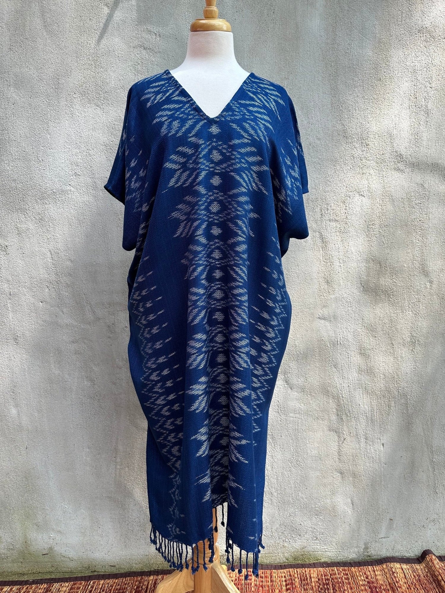 MALA handworks  Ikat Hand Woven Pattern Kaftan in Indigo Blue with White