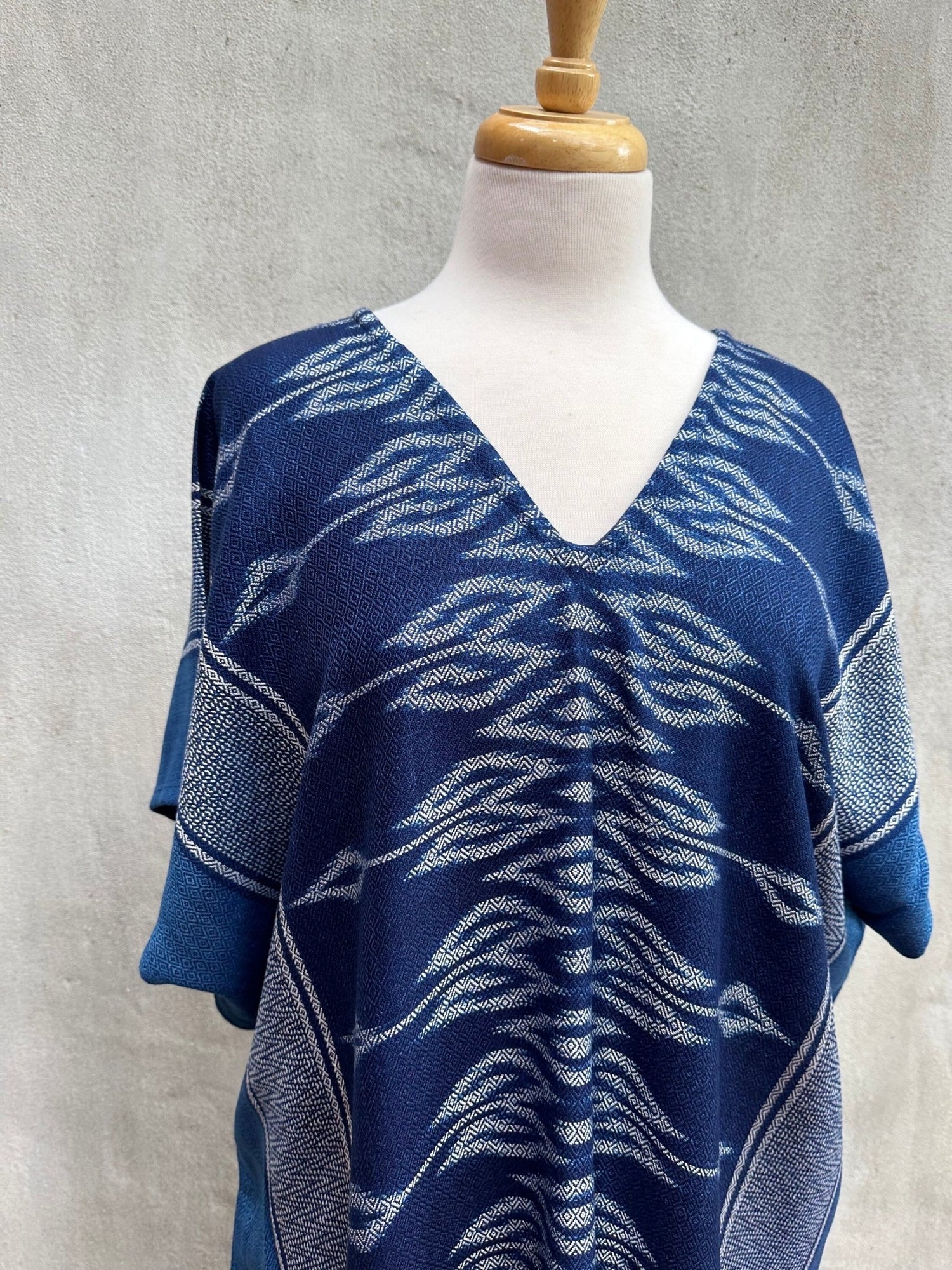MALA handworks  Ikat Hand Woven Pattern Kaftan in Indigo Blue with White