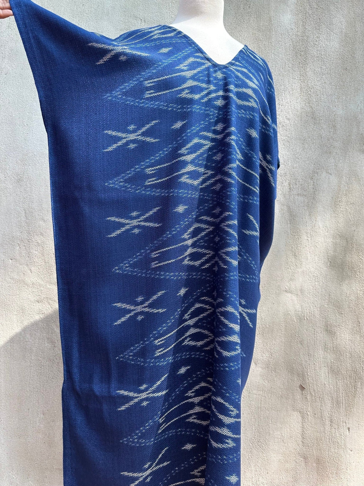 MALA handworks  Ikat Hand Woven Pattern Kaftan in Indigo Blue with White