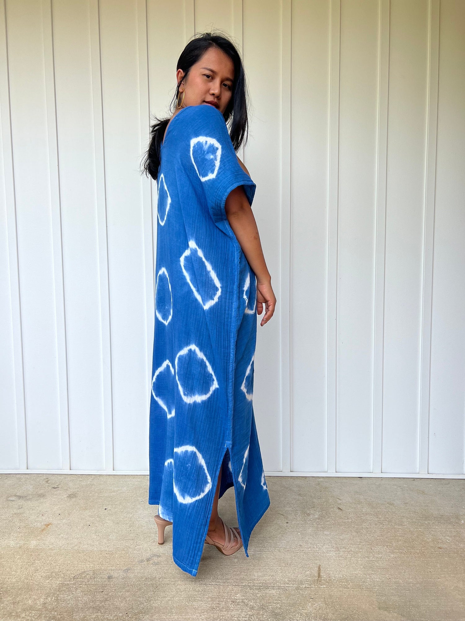 Daria Cotton Kaftan in Indigo Halo