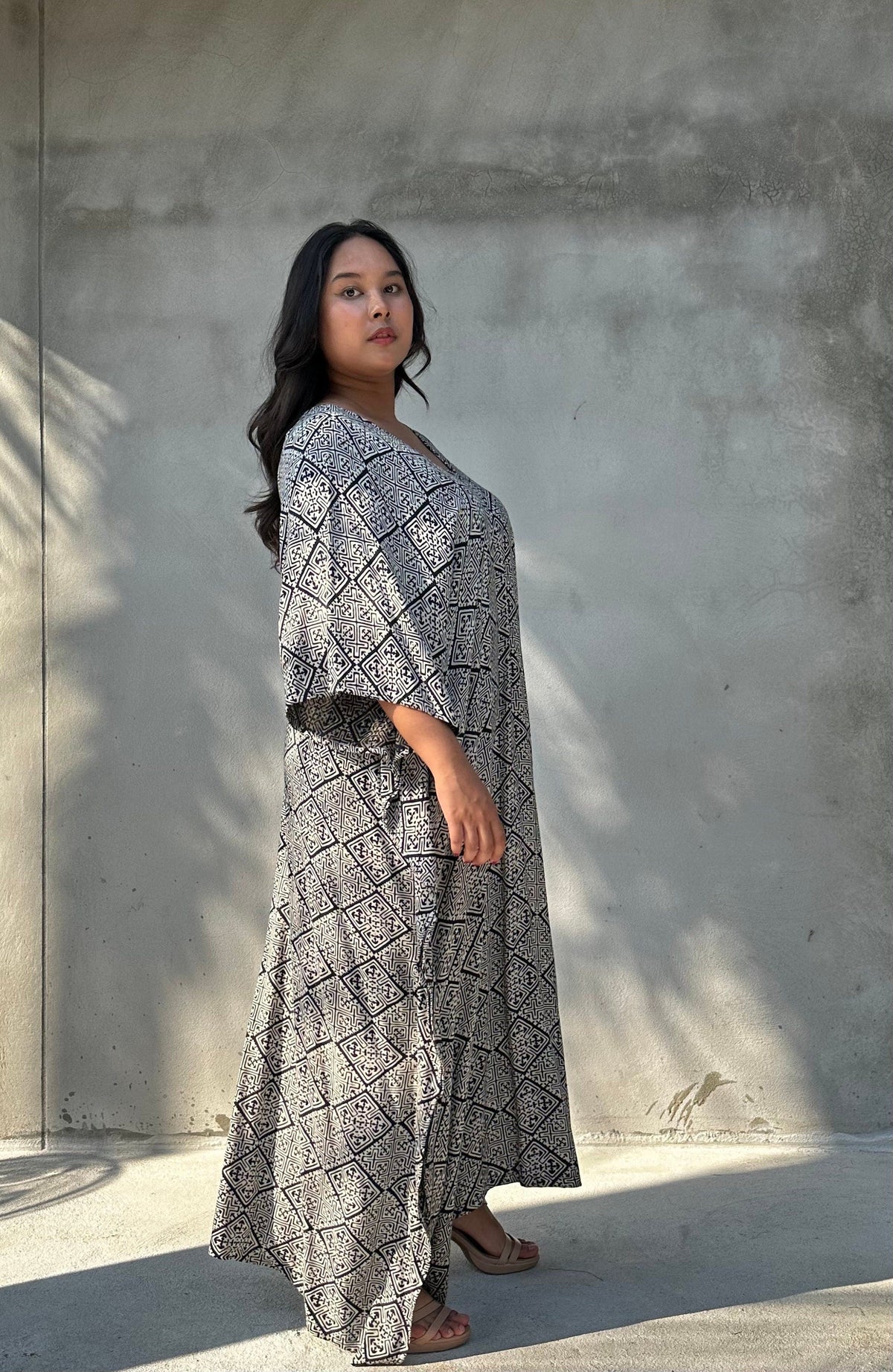 Mala Handworks Luna Lattice Kaftan in Black and Gray