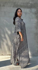 Mala Handworks Luna Micro Lattice Kaftan in Black and Gray
