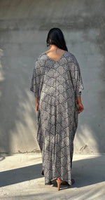 Mala Handworks Luna Lattice Kaftan in Black and Gray