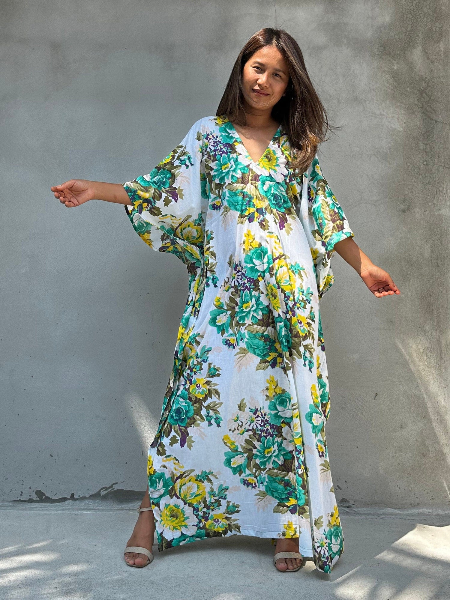 Evelyn Cotton Kaftan in White & Green Floral