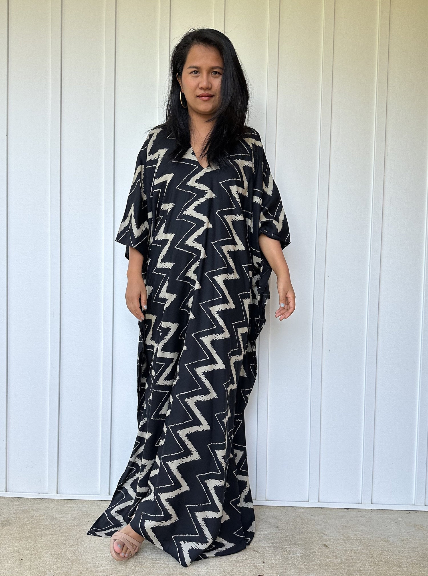 Mala Handworks Luna Chevron Kaftan in Black