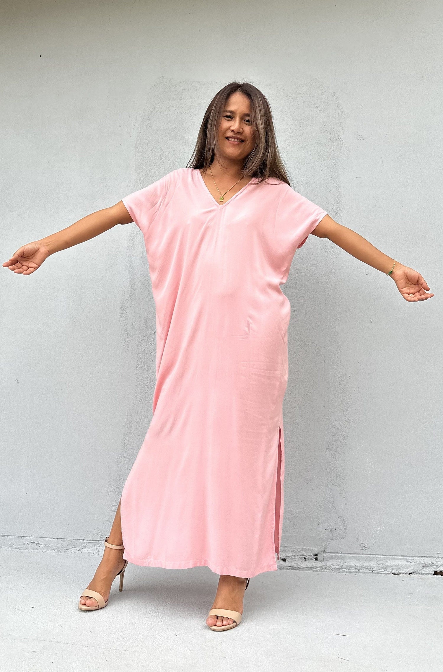 Callie Petite Kaftan in Bubblegum Pink