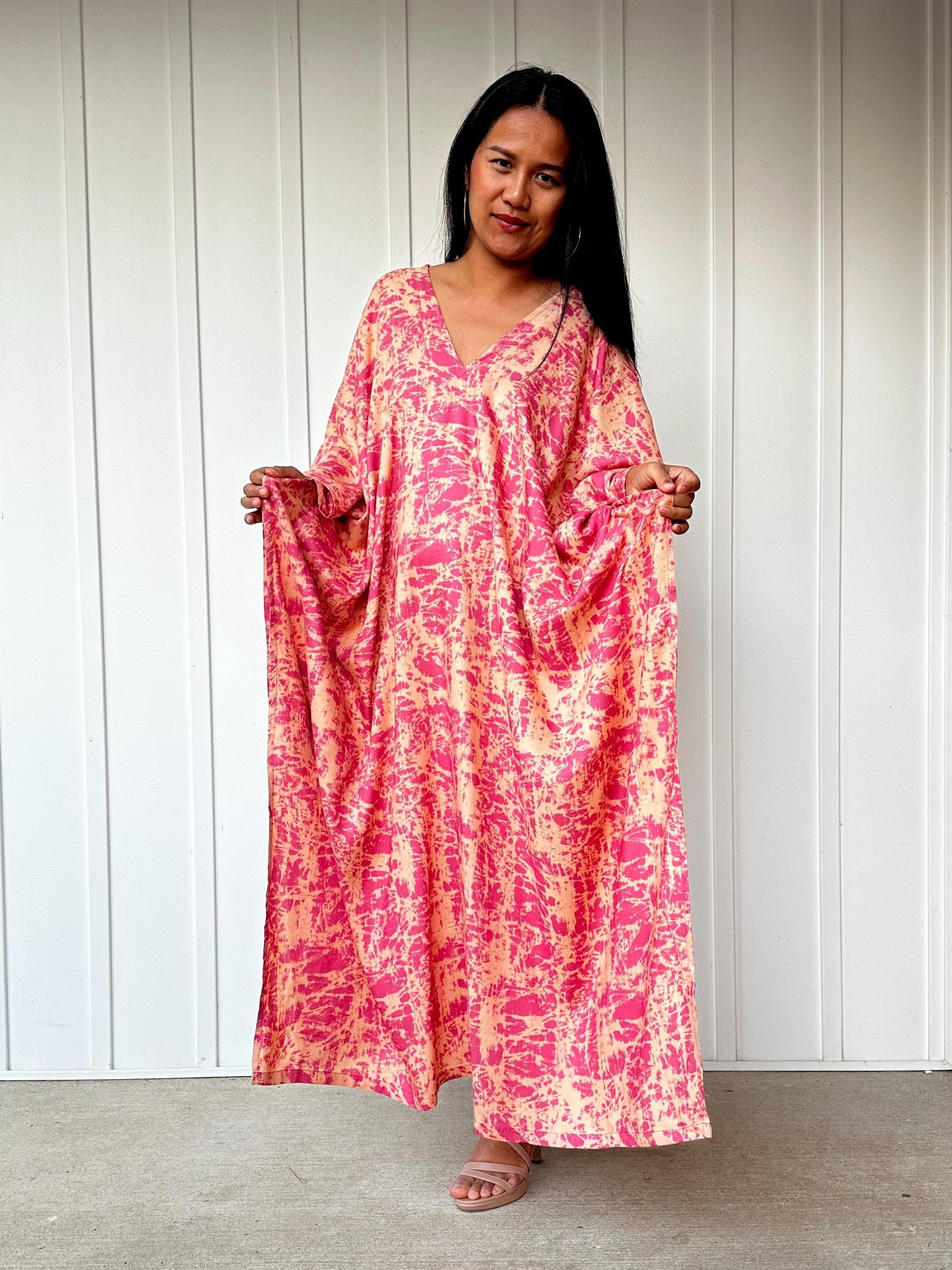 Mala Handworks Luna Splatter Kaftan in Pink and Peach