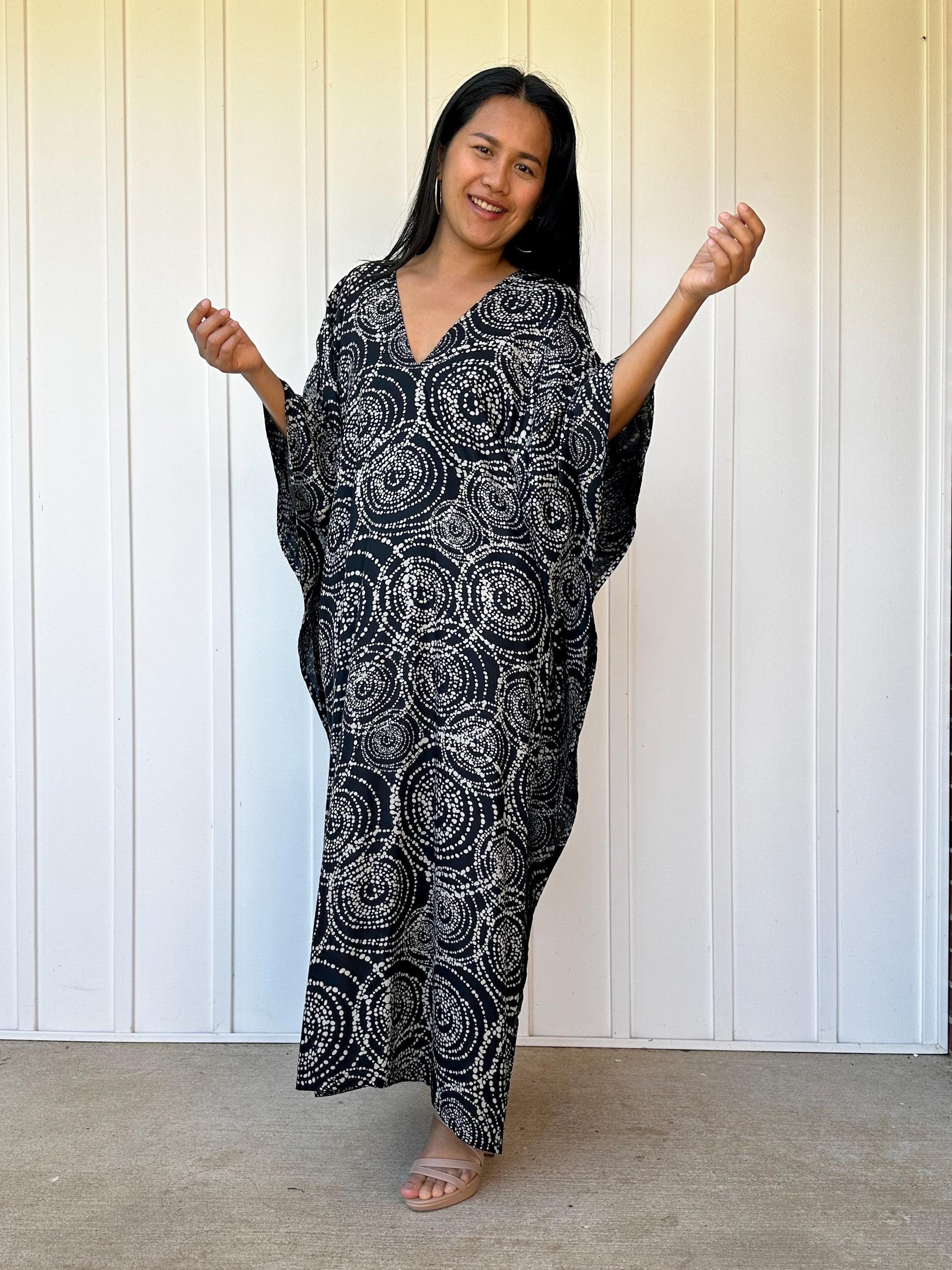 Mala Handworks Luna Halo Kaftan in Black