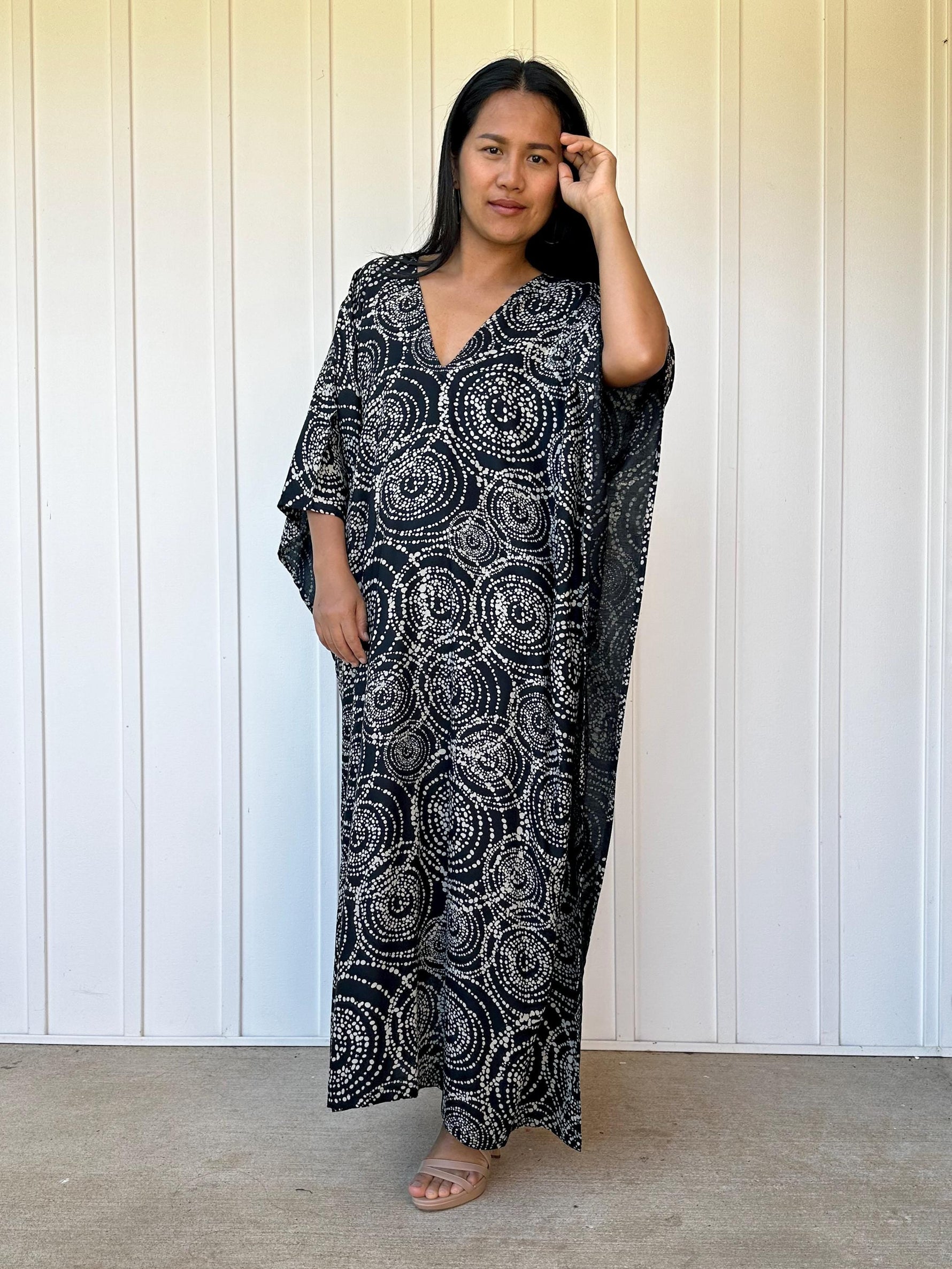 Mala Handworks Luna Halo Kaftan in Black