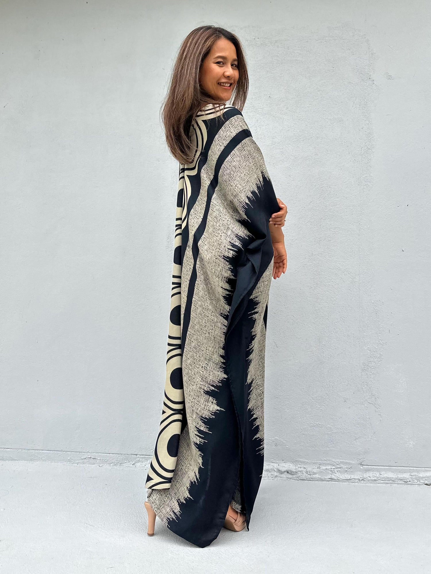 Luna Handmade Kaftan in Black & White Echoeye Tribal Pattern