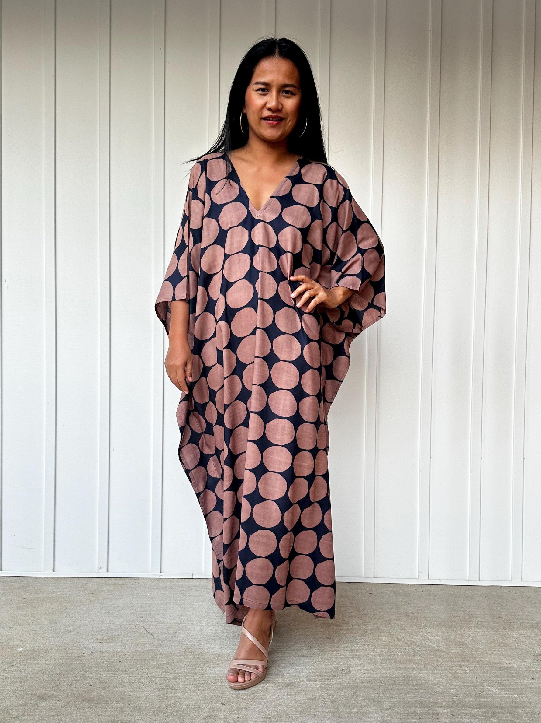 Mala Handworks Luna Coin Dot Kaftan in Navy