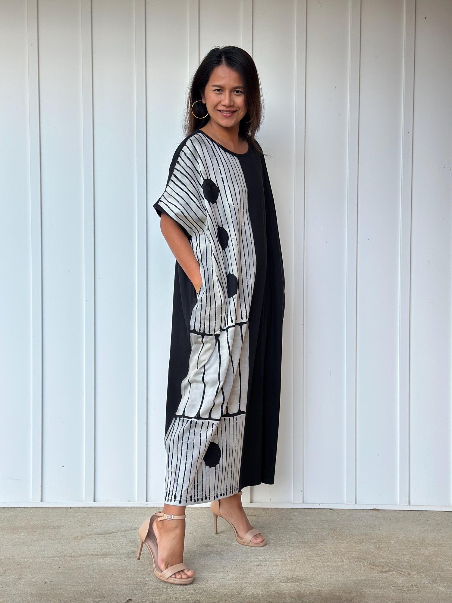 Alice Jersey Cotton Kaftan in Hand-Painted Batik Geometric Design