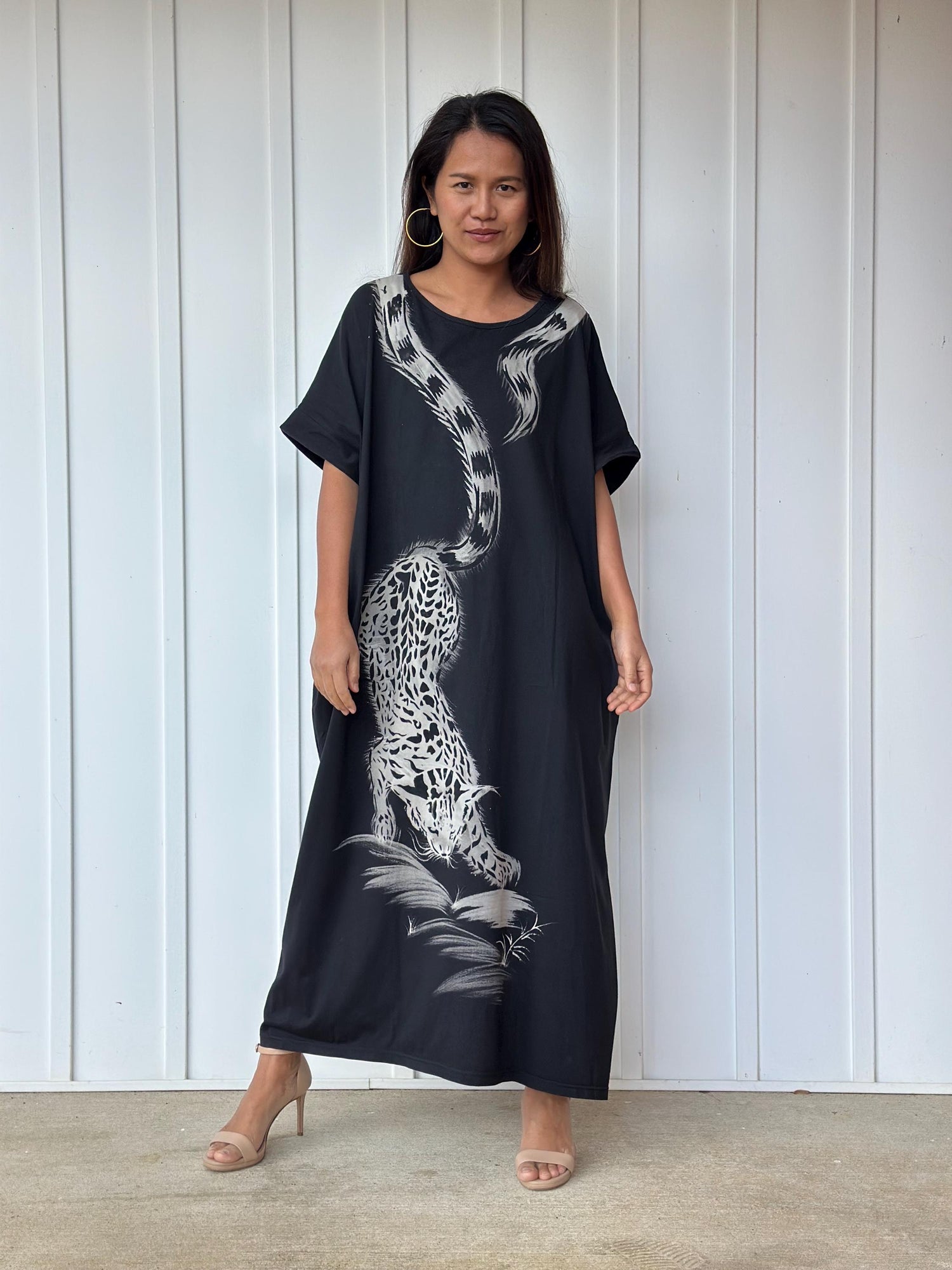 Alice Jersey Cotton Kaftan in Black with Hand Batik Tiger Design