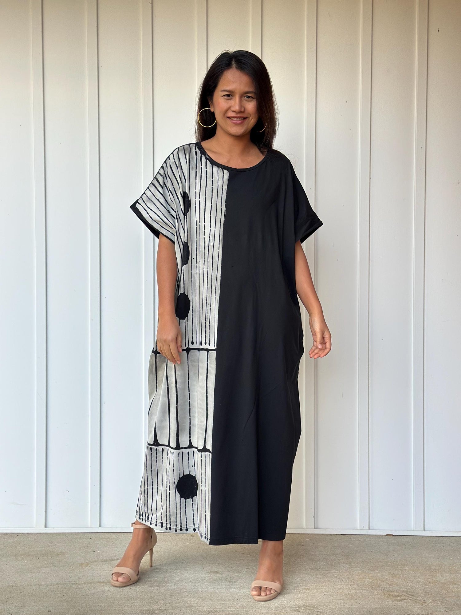 Alice Jersey Cotton Kaftan in Hand-Painted Batik Geometric Design